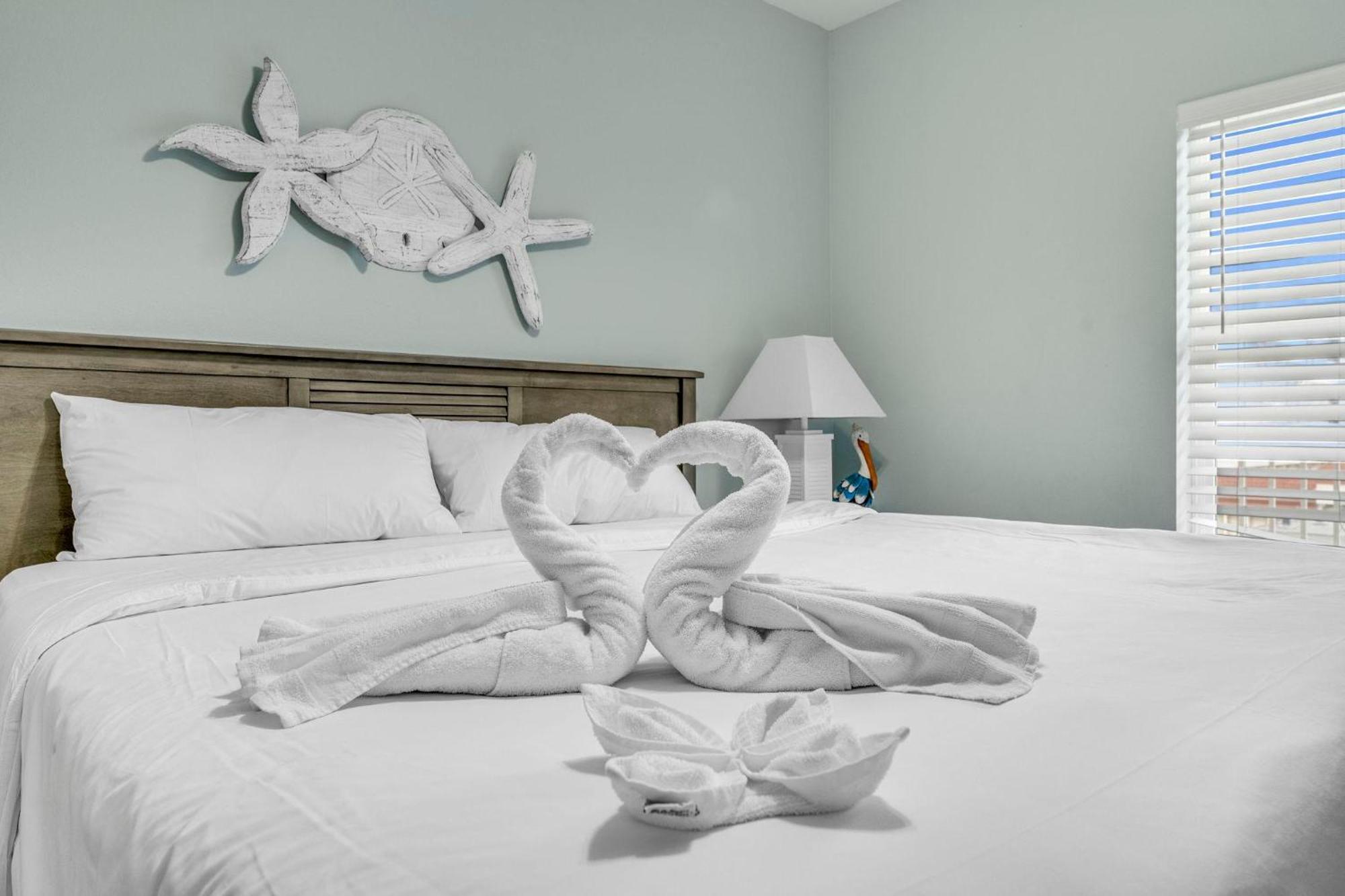 Apartment Laketown Wharf 1331 *