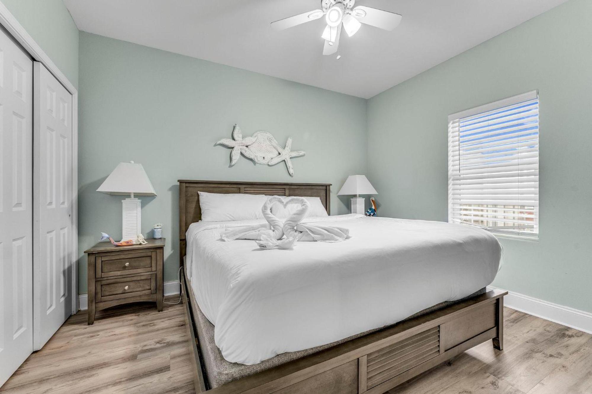 Laketown Wharf 1331 Apartment Panama City Beach