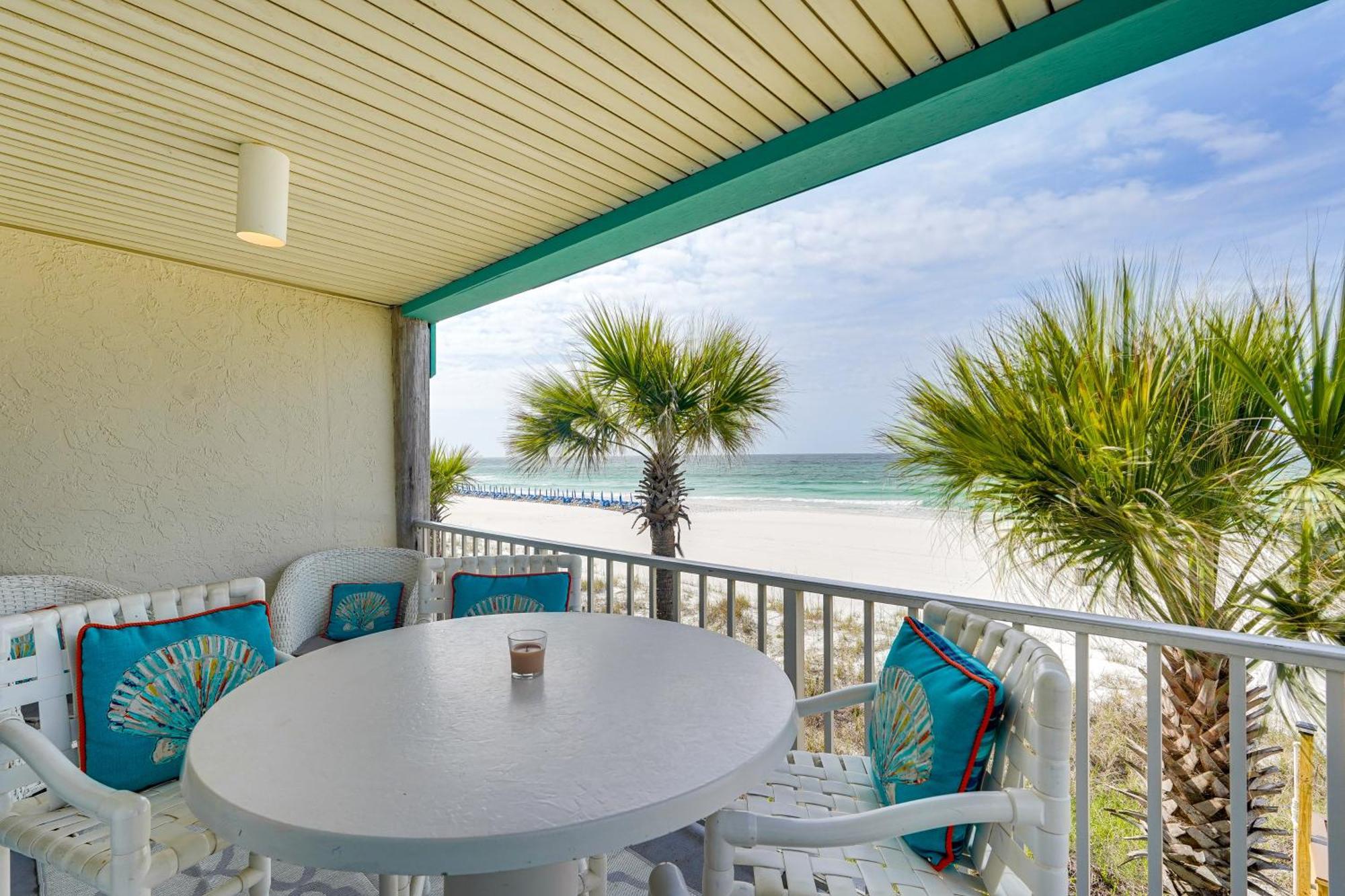 Oceanfront Panama With Balcony! Apartment