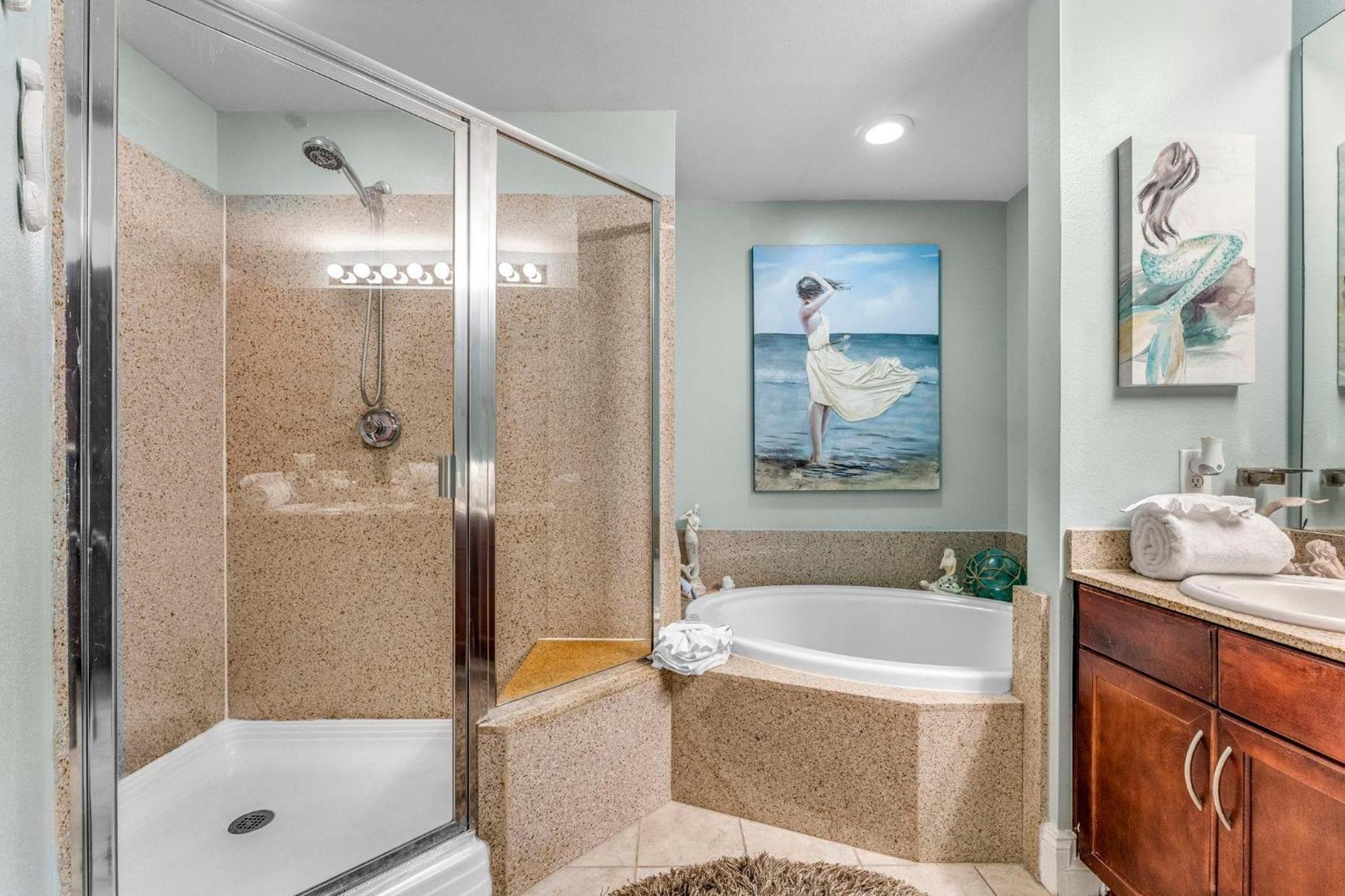 Apartment Laketown Wharf 1331 *