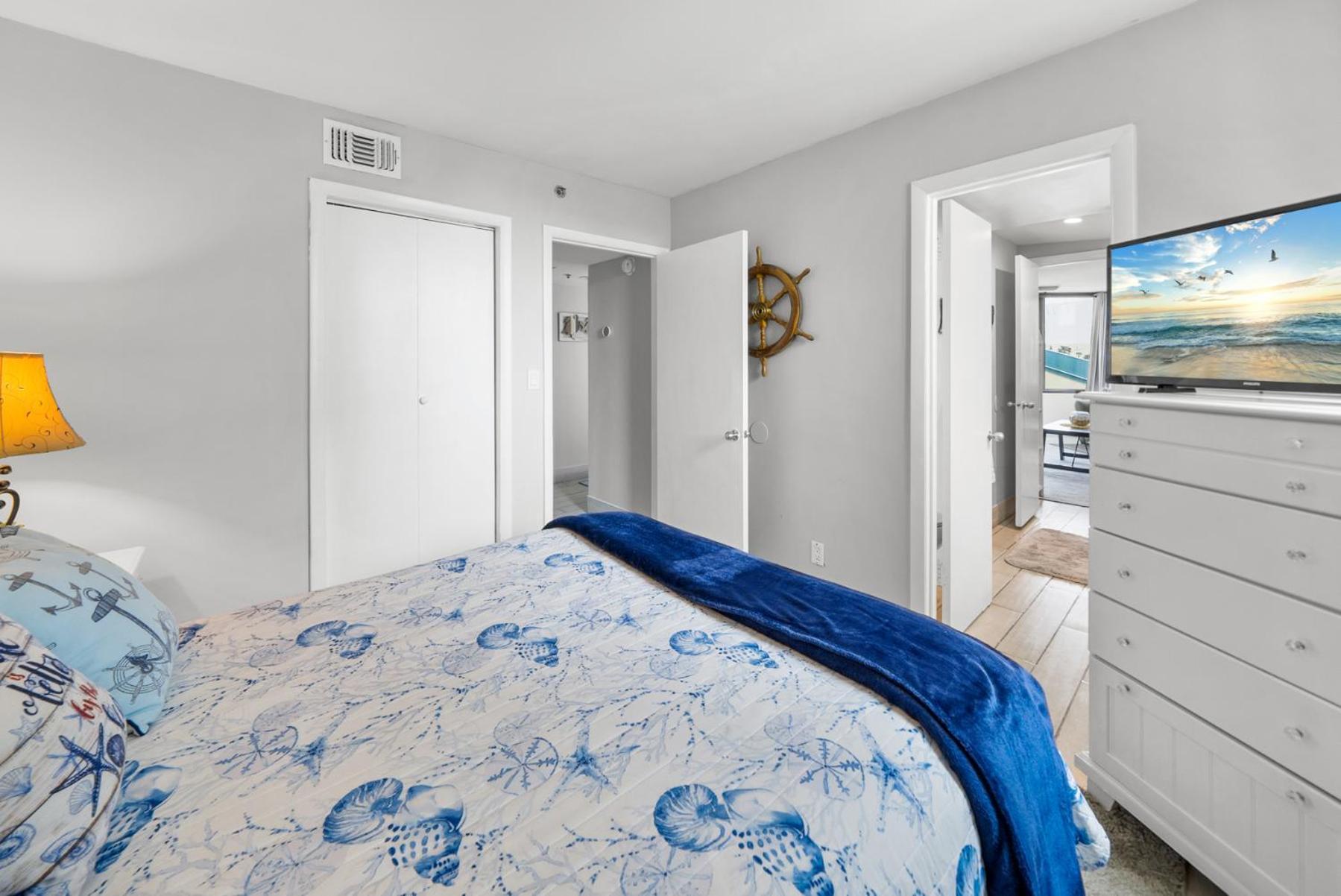 Spring Special! Renovated - On The Beach! Apartment Panama City Beach