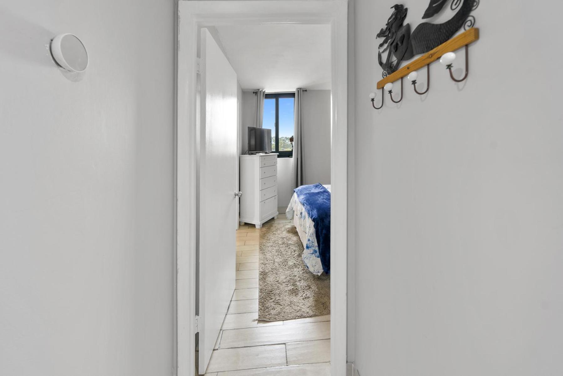 Spring Special! Renovated - On The Beach! Apartment Panama City Beach