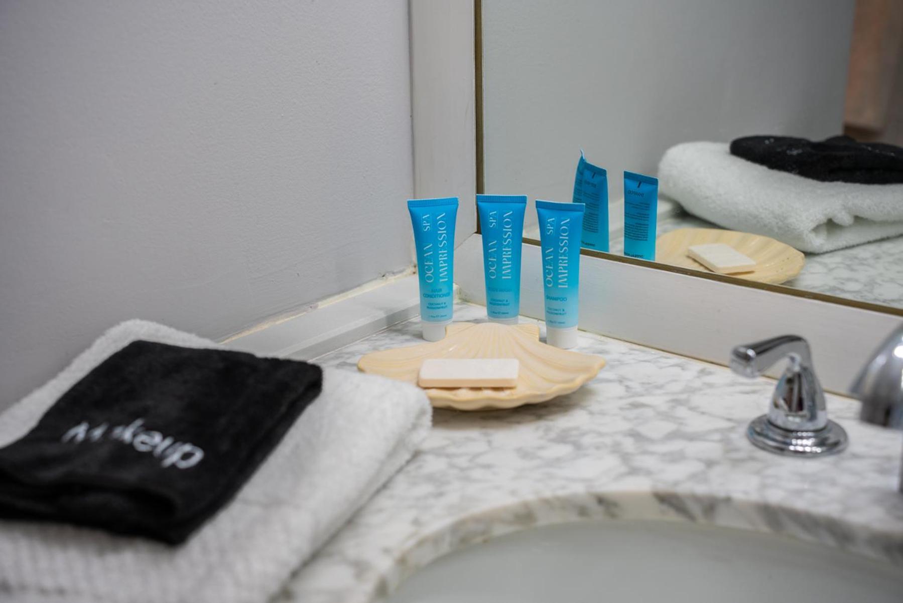Spring Special! Renovated - On The Beach! Panama City Beach