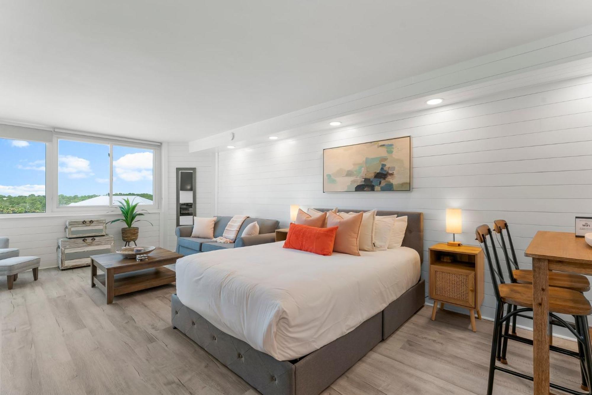 Of The Gulf 622 Front Renovated Like New Holiday home