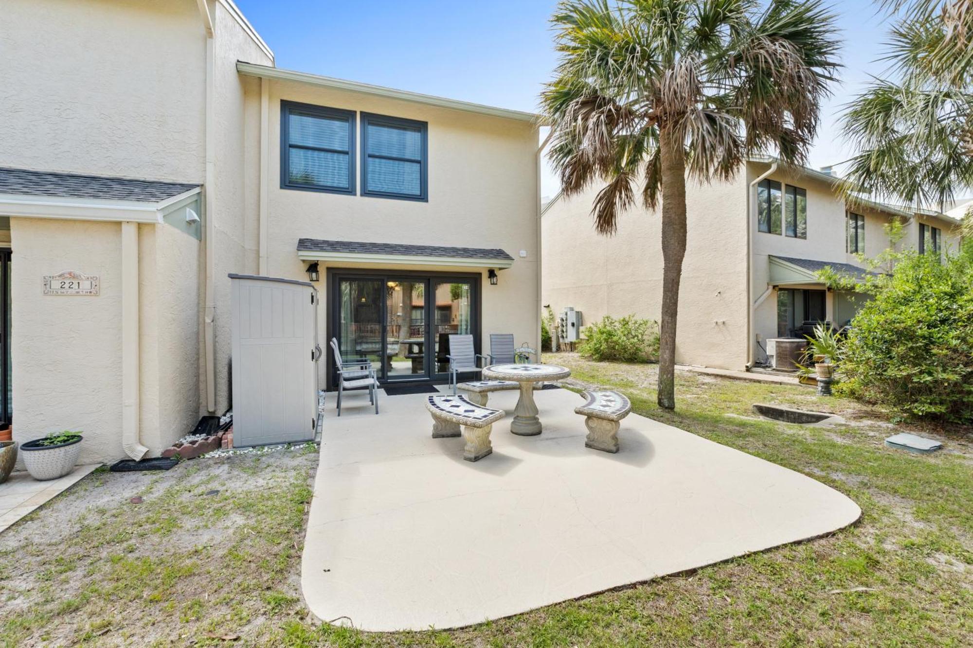 Holiday home Gulf Highlands 219 By Book That