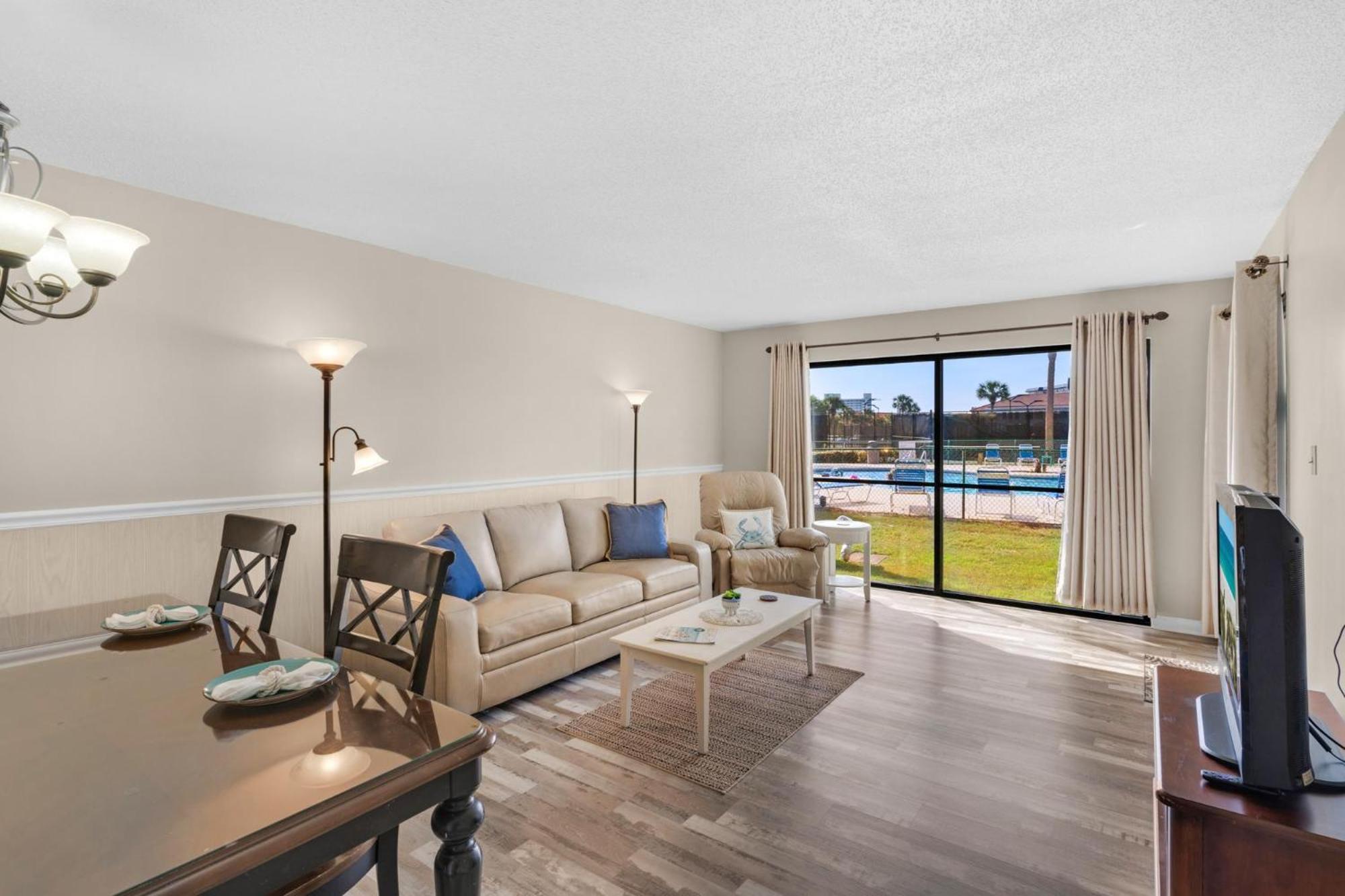 Edgewater 2705 Holiday home