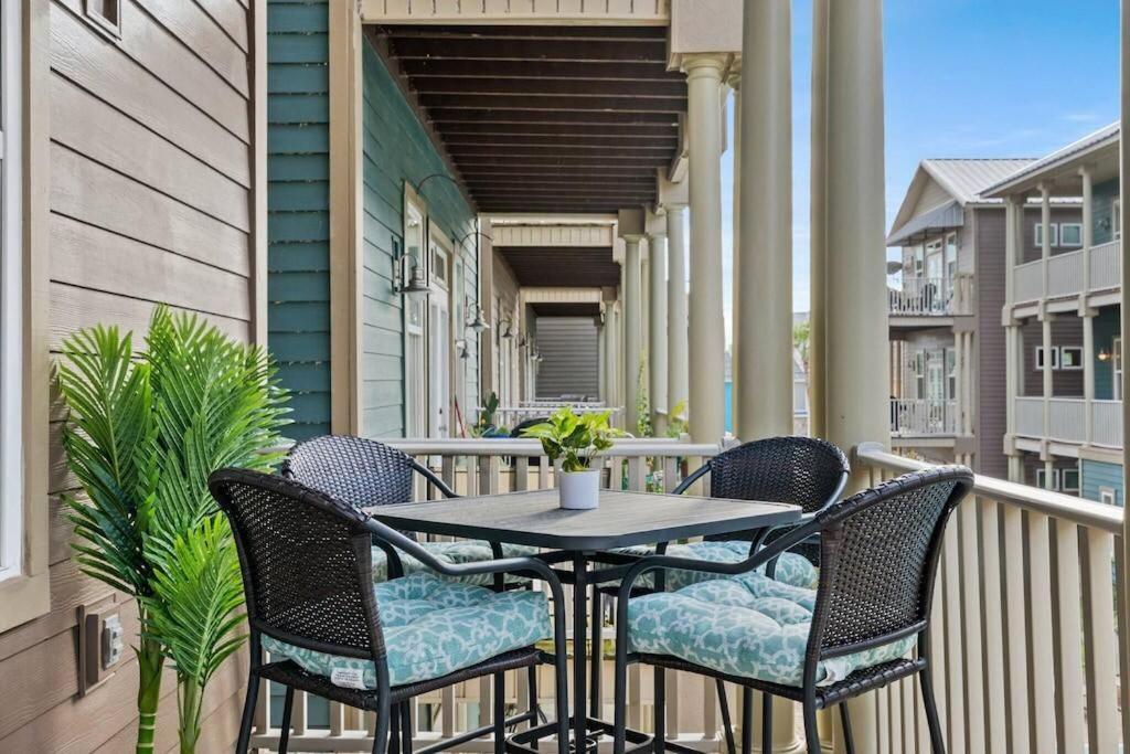 Modern Haues 4 Min Walk To W/ Pool Bbq Holiday home Panama City Beach
