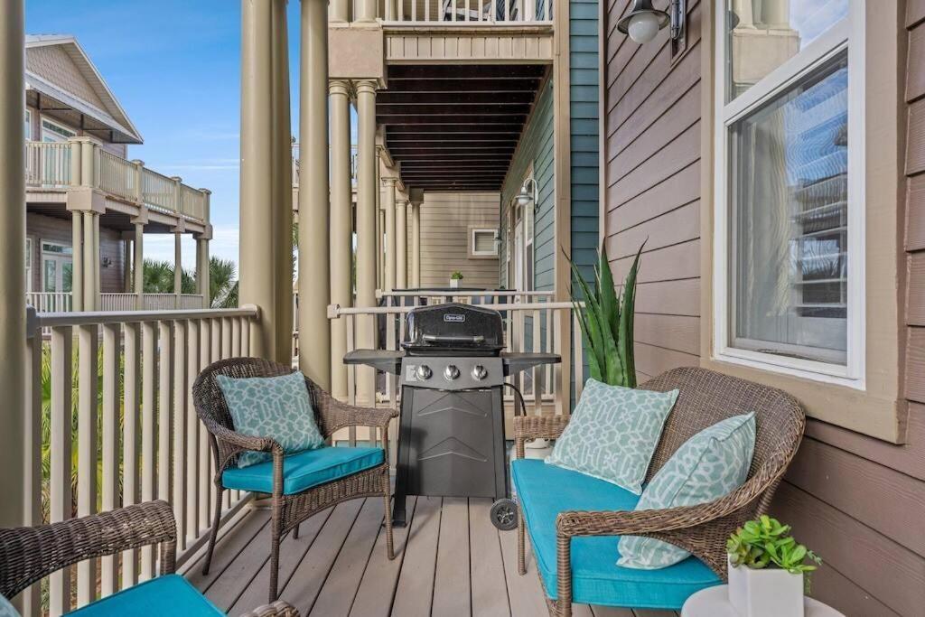 Modern Haues 4 Min Walk To W/ Pool Bbq Holiday home
