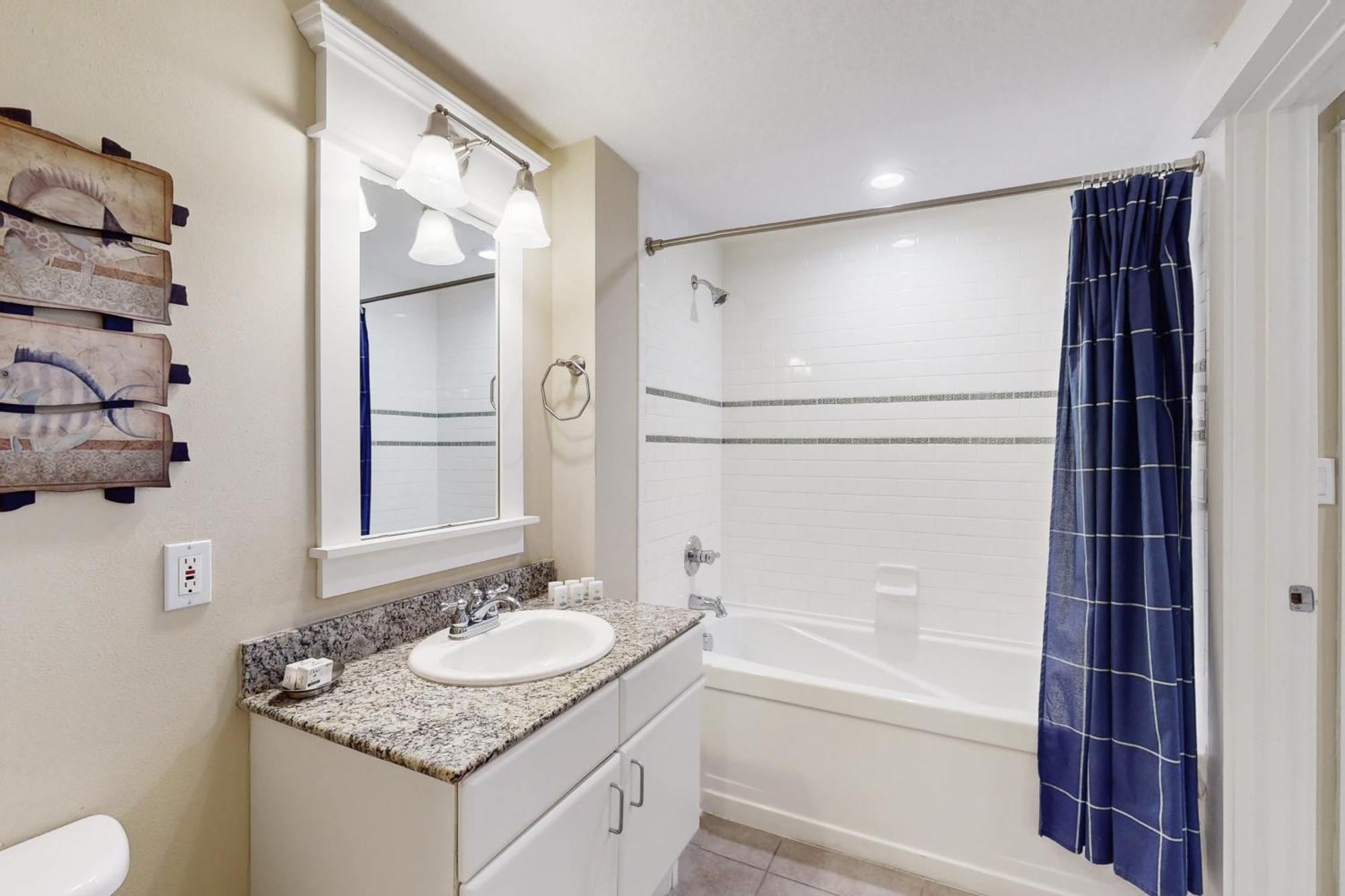 Grand Panama Tower 2 Unit 401 Apartment *