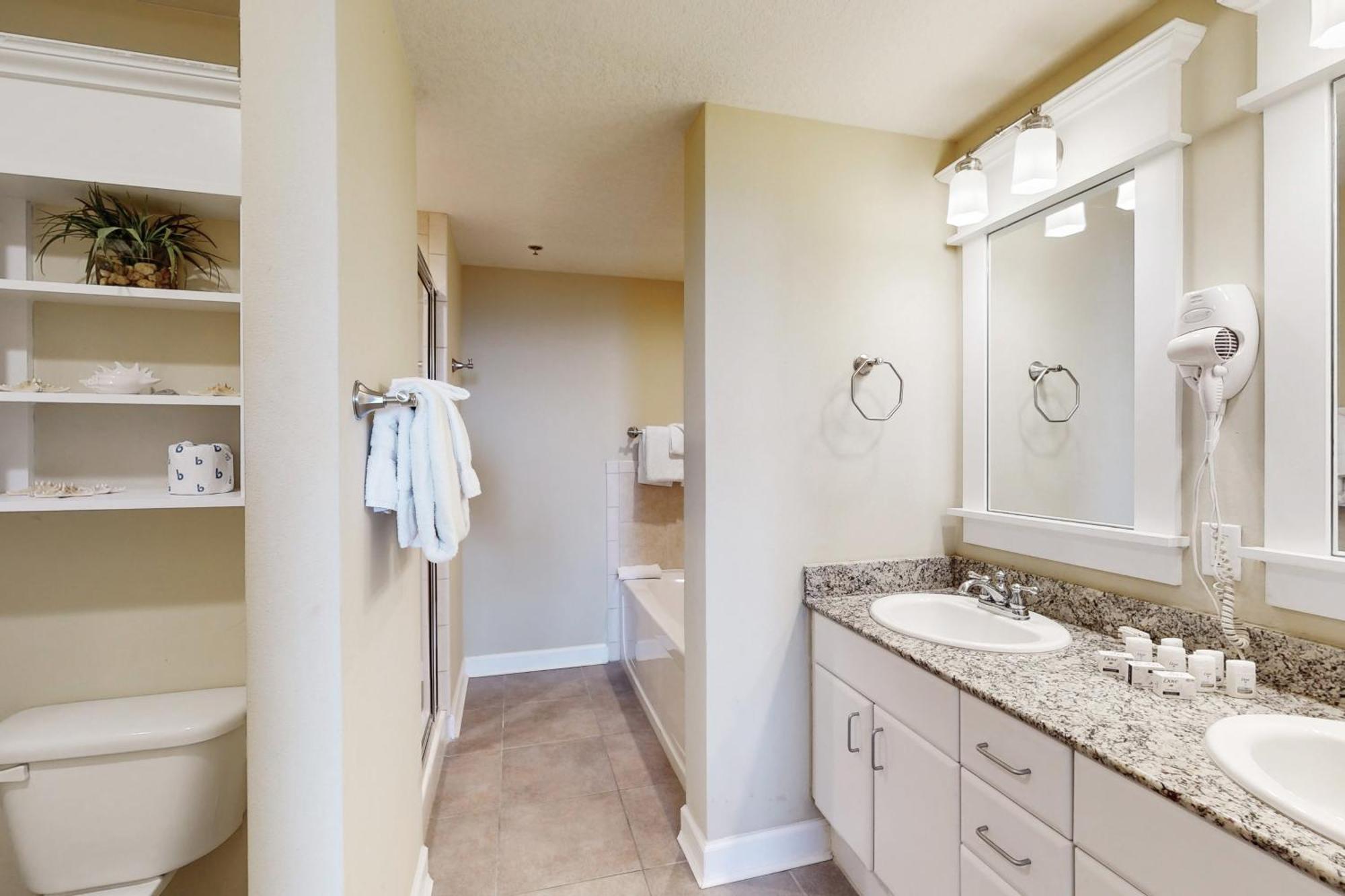 Grand Panama Tower 2 Unit 401 Apartment *
