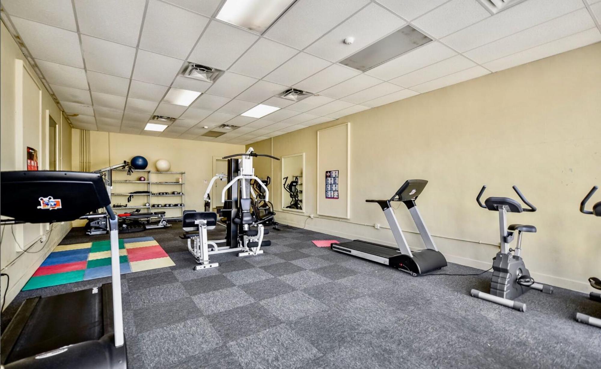 Sunbird Resort! Ground-floor Renovated Condo! Free Chairs! By Dolce Getaways Pcb Apartment *