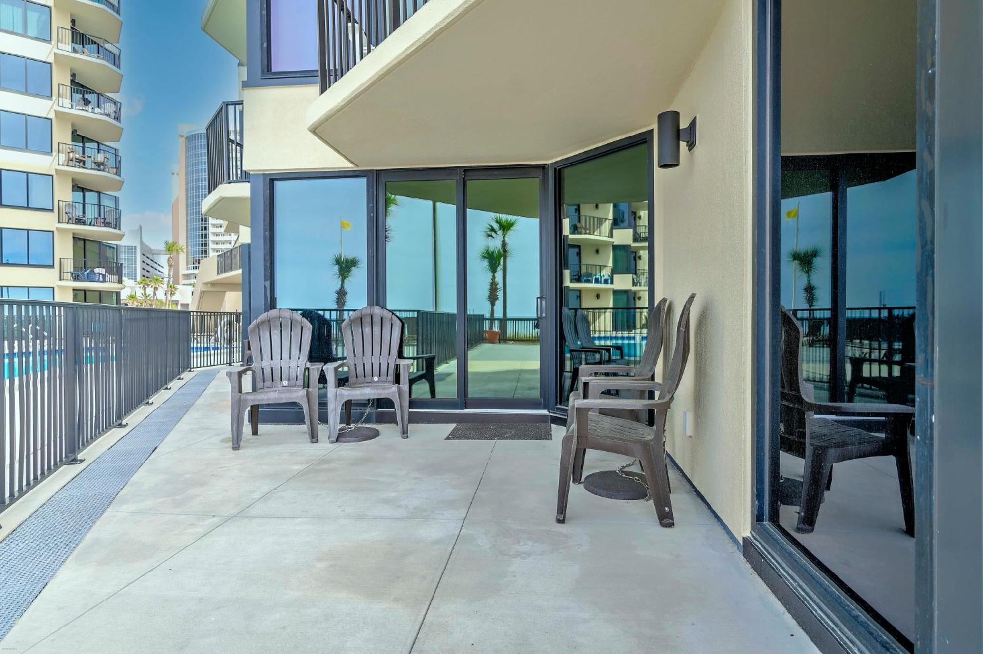 Sunbird Resort! Ground-floor Renovated Condo! Free Chairs! By Dolce Getaways Pcb Apartment Panama City Beach