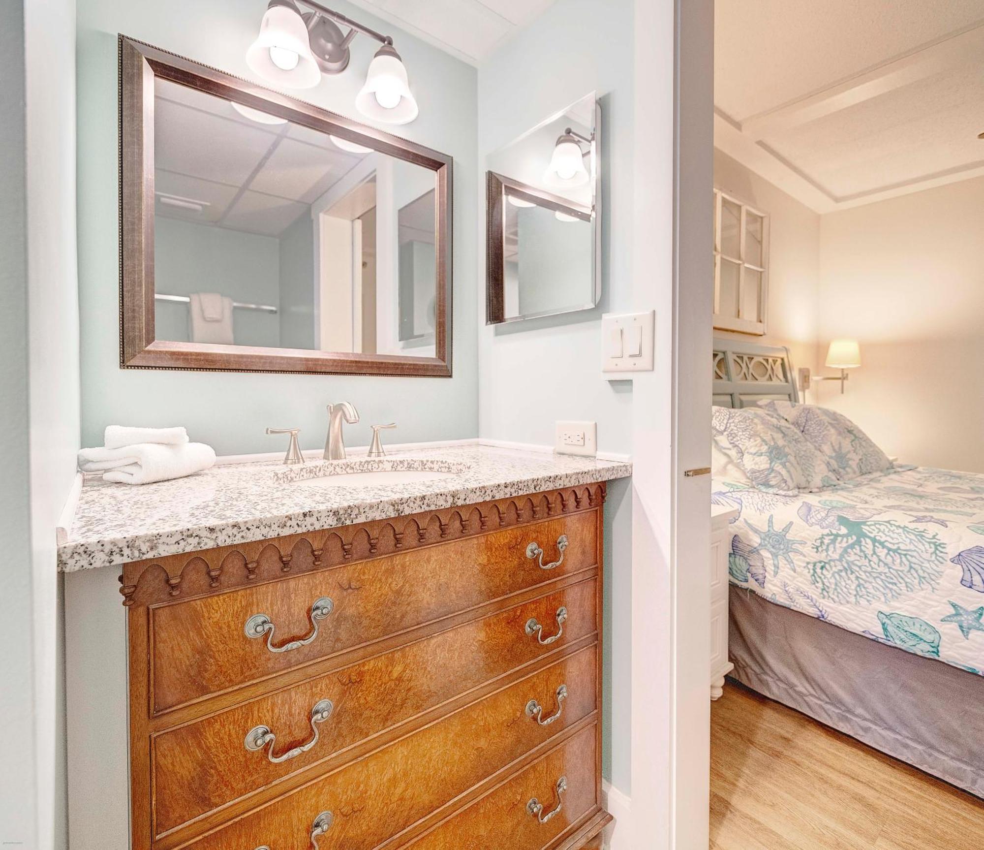 Sunbird Resort! Ground-floor Renovated Condo! Free Chairs! By Dolce Getaways Pcb Panama City Beach