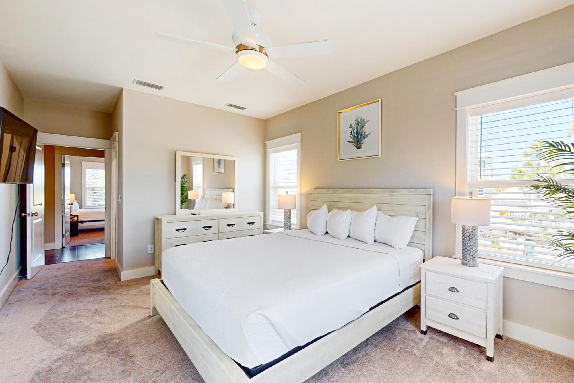 Lagoon Luxury Holiday home *