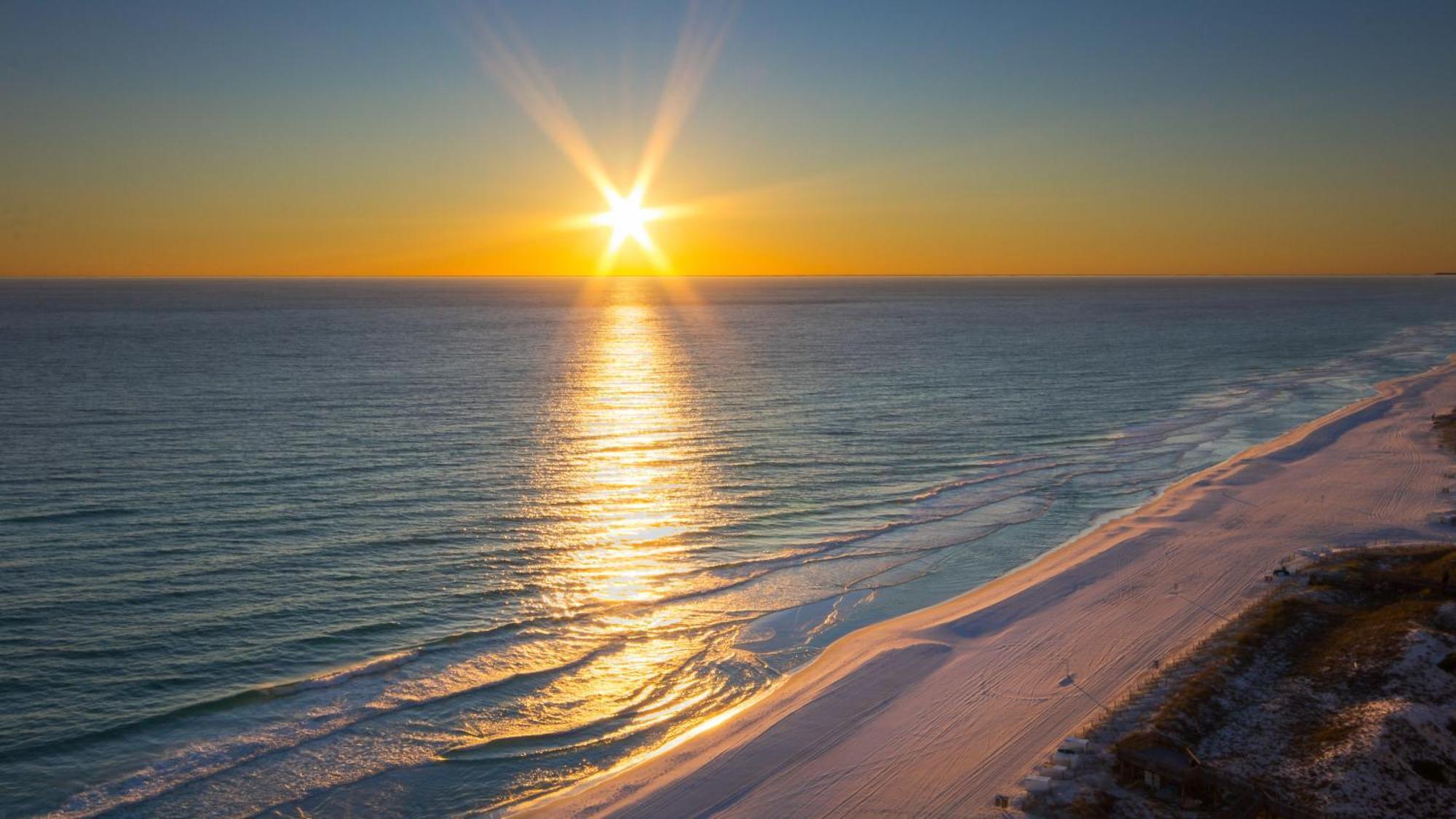 Across Street From - Close To Pier Park - Sleeps 6!