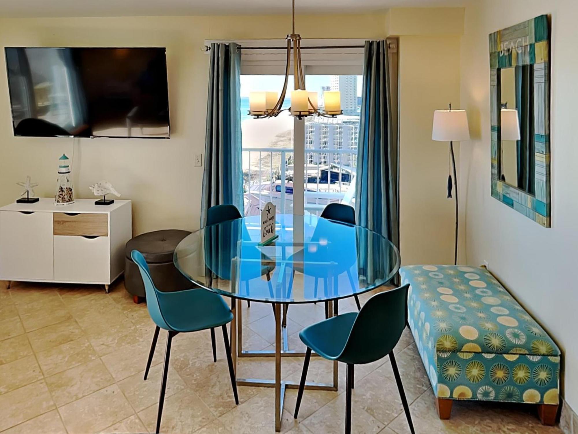 Apartment Summit 1401