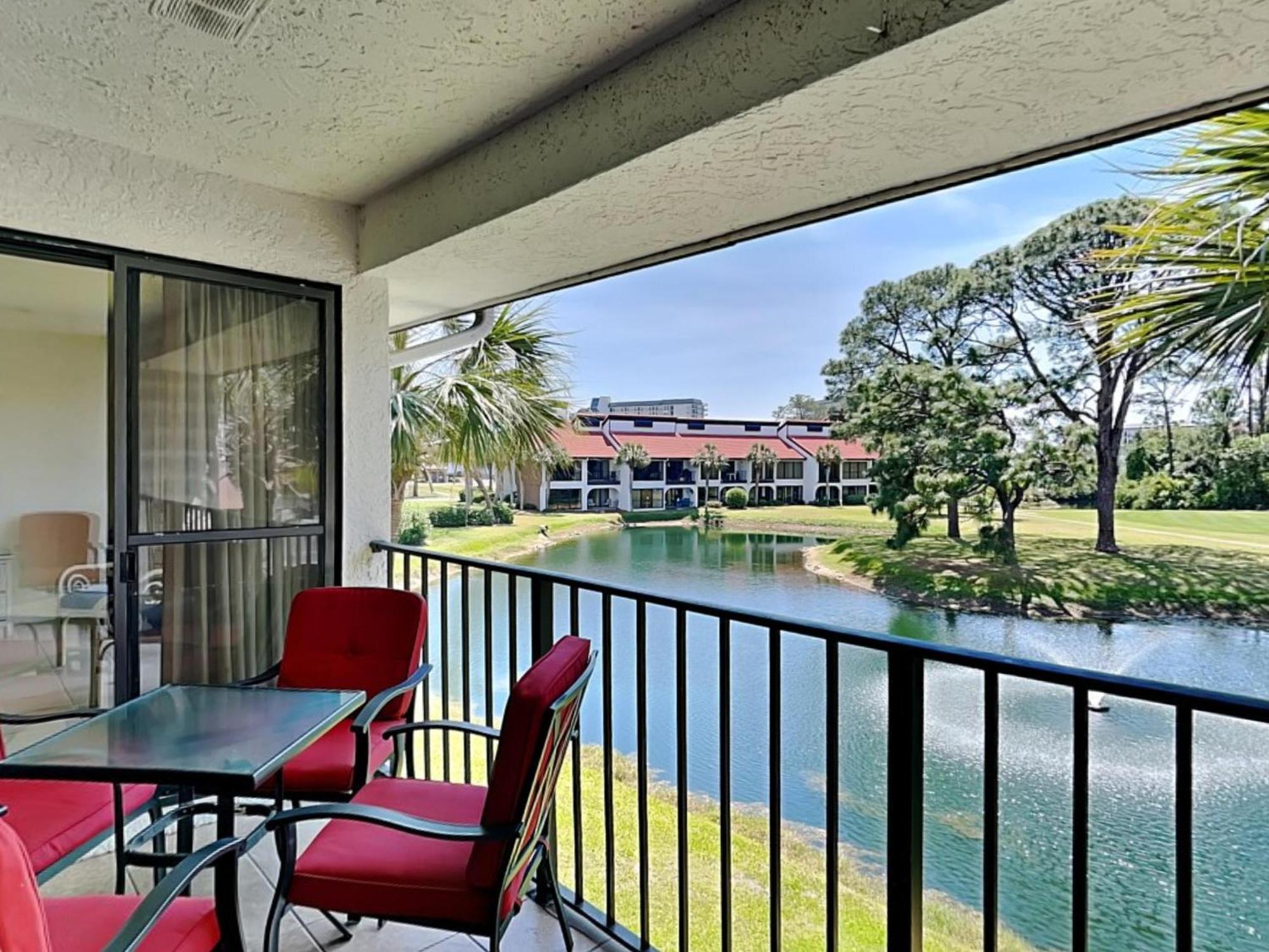 Edgewater 816