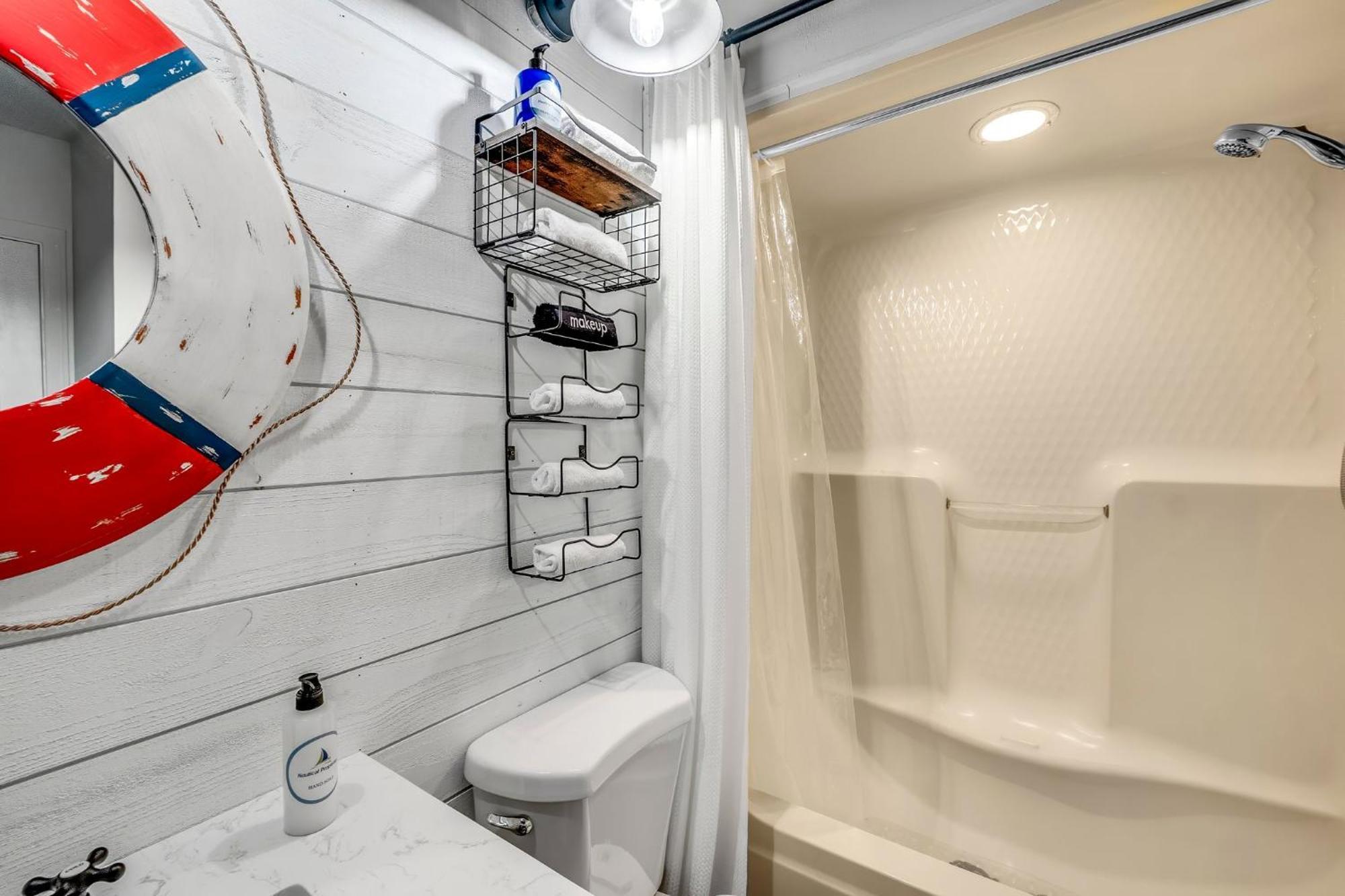 Holiday home The Beachy Boater At St Thomas Square #305 By Nautical *