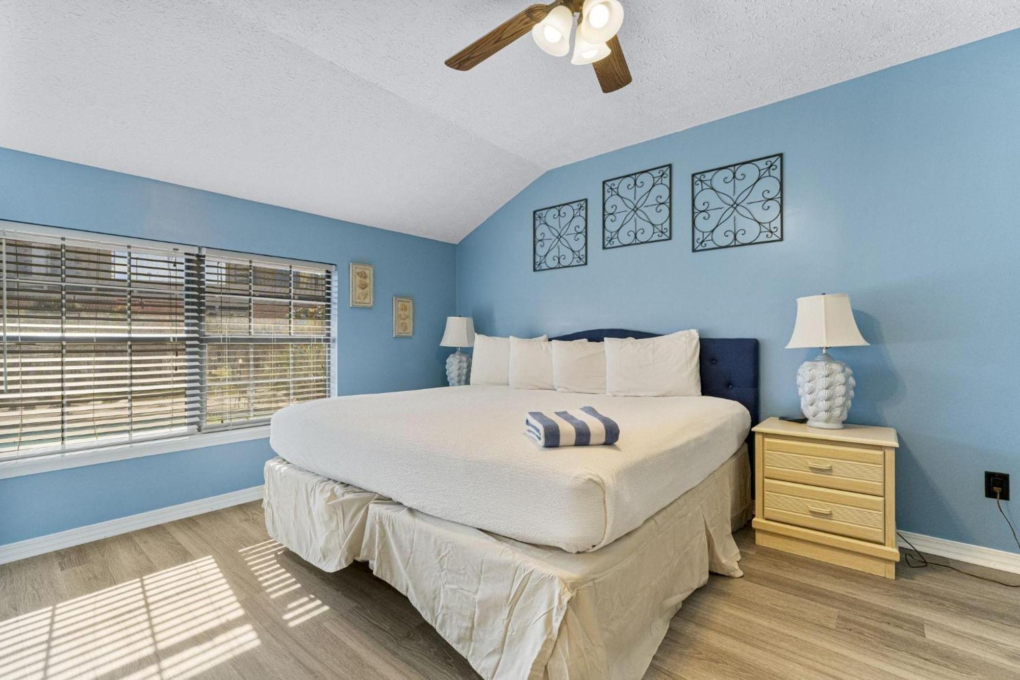 Holiday home 135 Grande Island Blvd *