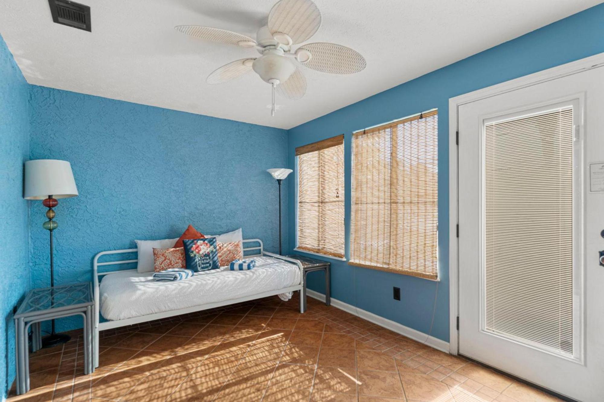 Holiday home 135 Grande Island Blvd *