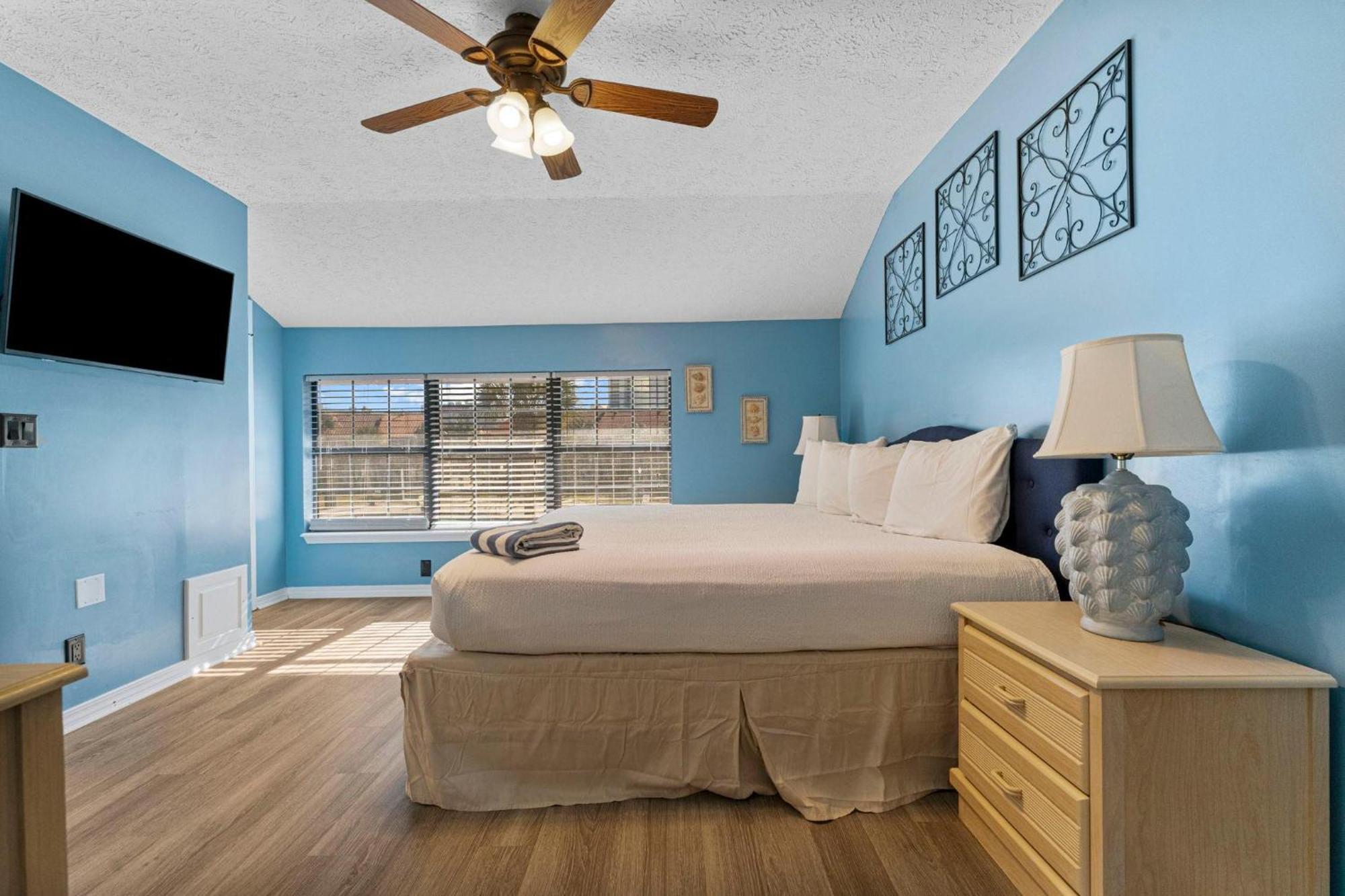 Holiday home 135 Grande Island Blvd *
