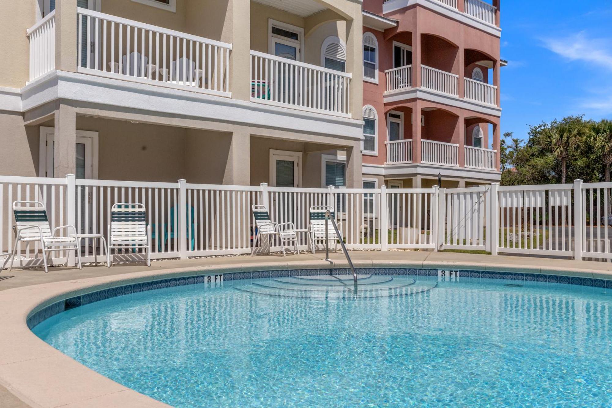 22460 Front Rd - Sunshine House