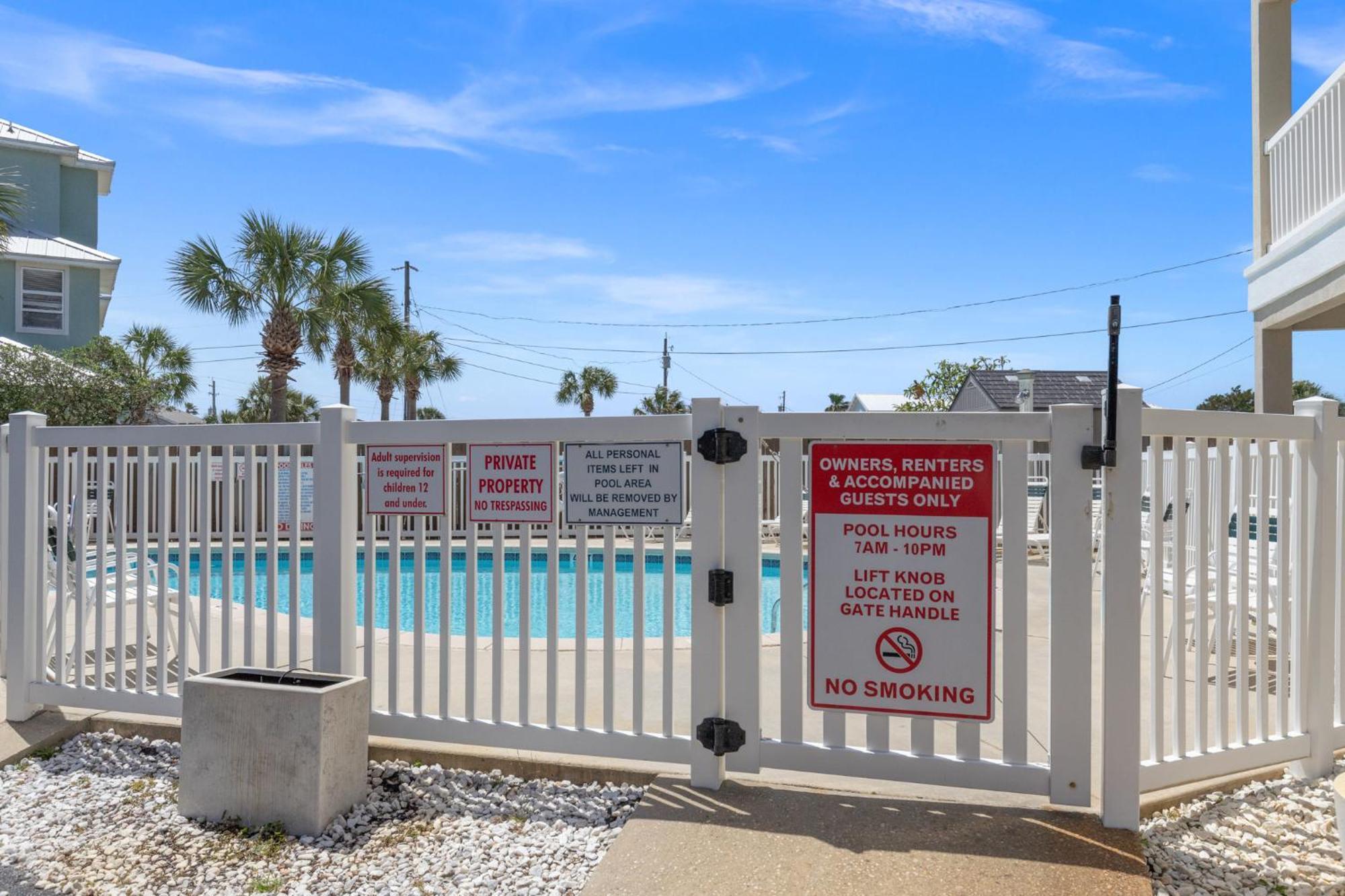 22460 Front Rd - Sunshine House Panama City Beach
