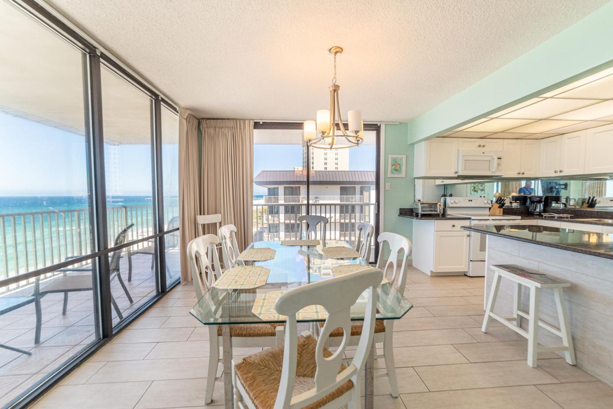 Edgewater L608 'turquoise Turtle' Holiday home *