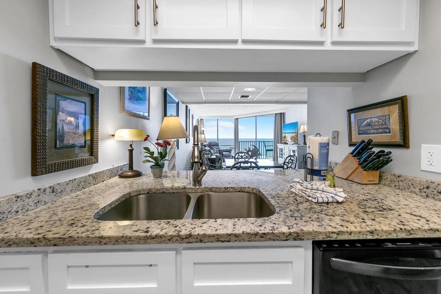 Windward 604 At Edgewater