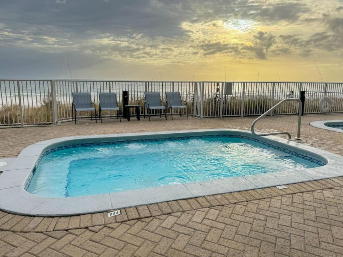 Ocean Reef 808 *