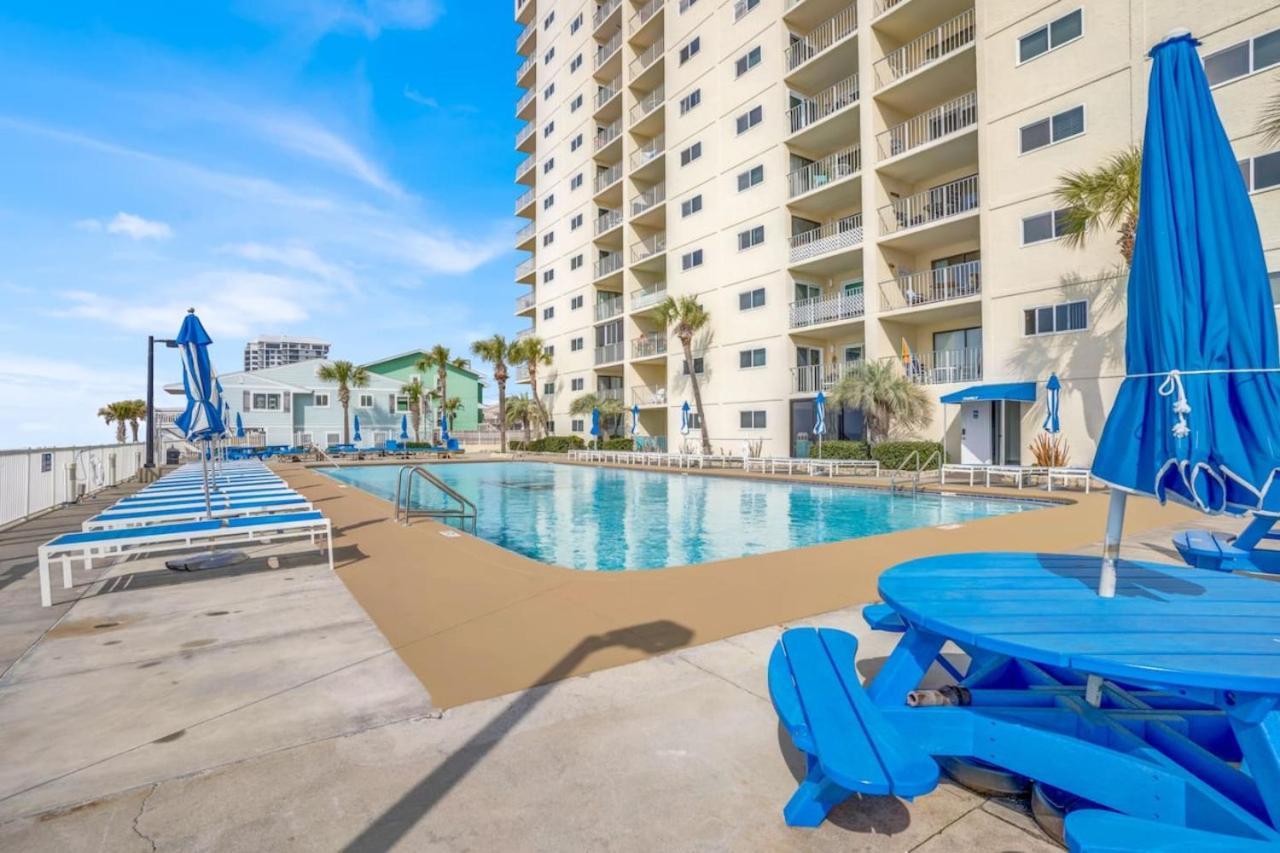 Holiday home Regency Towers 404