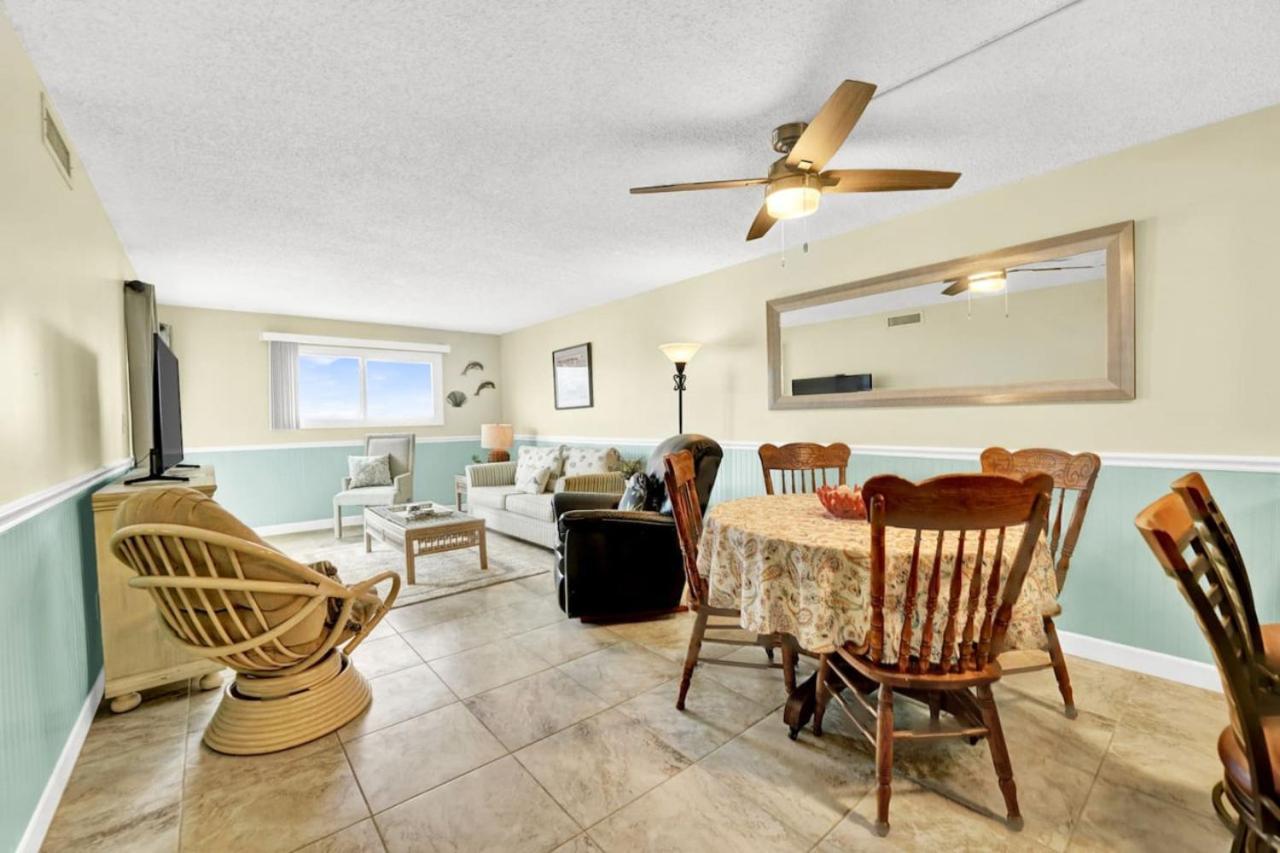 Regency Towers 404 Holiday home *