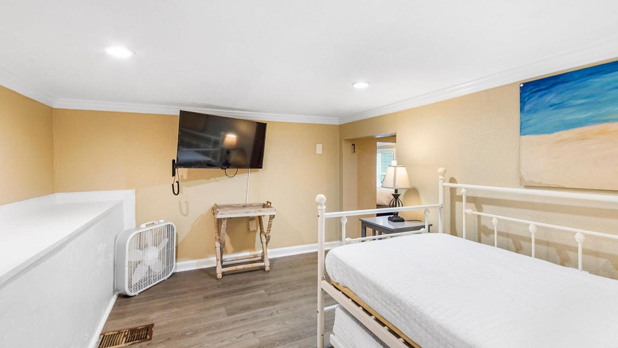 Beachlife Unit Abc Getaway Sleeps 34 Holiday home Panama City Beach