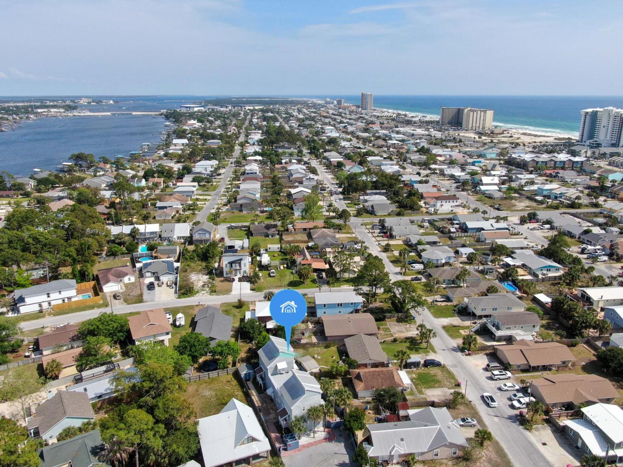 Beachlife Unit Ab Getaway Sleeps 22 Panama City Beach