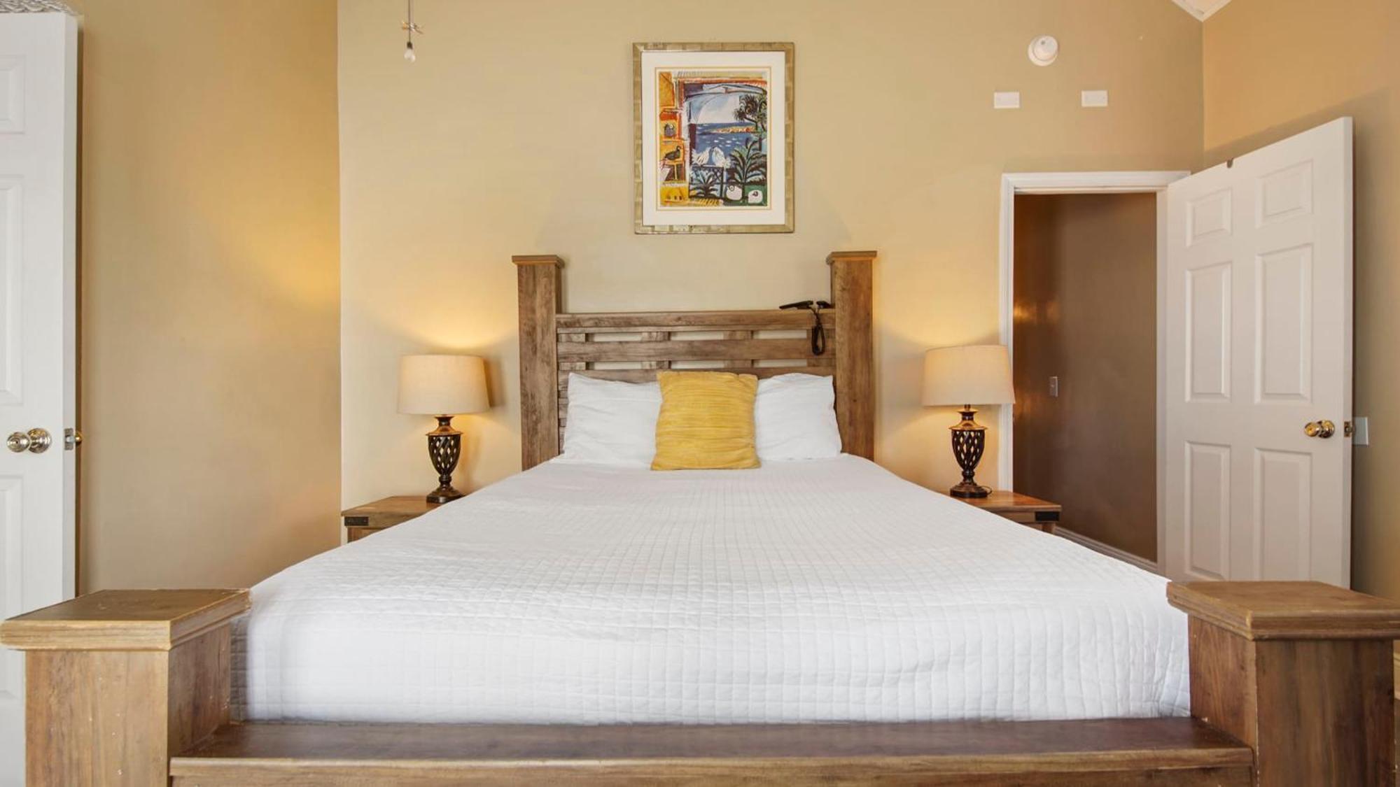 Beachlife Unit Ab Getaway Sleeps 22 * Panama City Beach