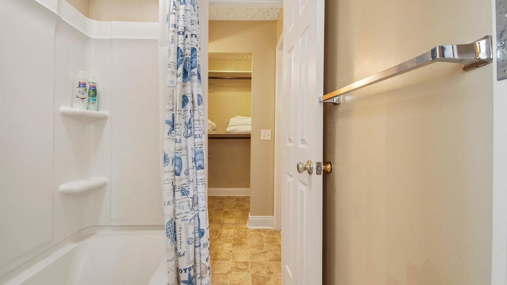 Beachlife Unit Ab Getaway Sleeps 22 Holiday home Panama City Beach