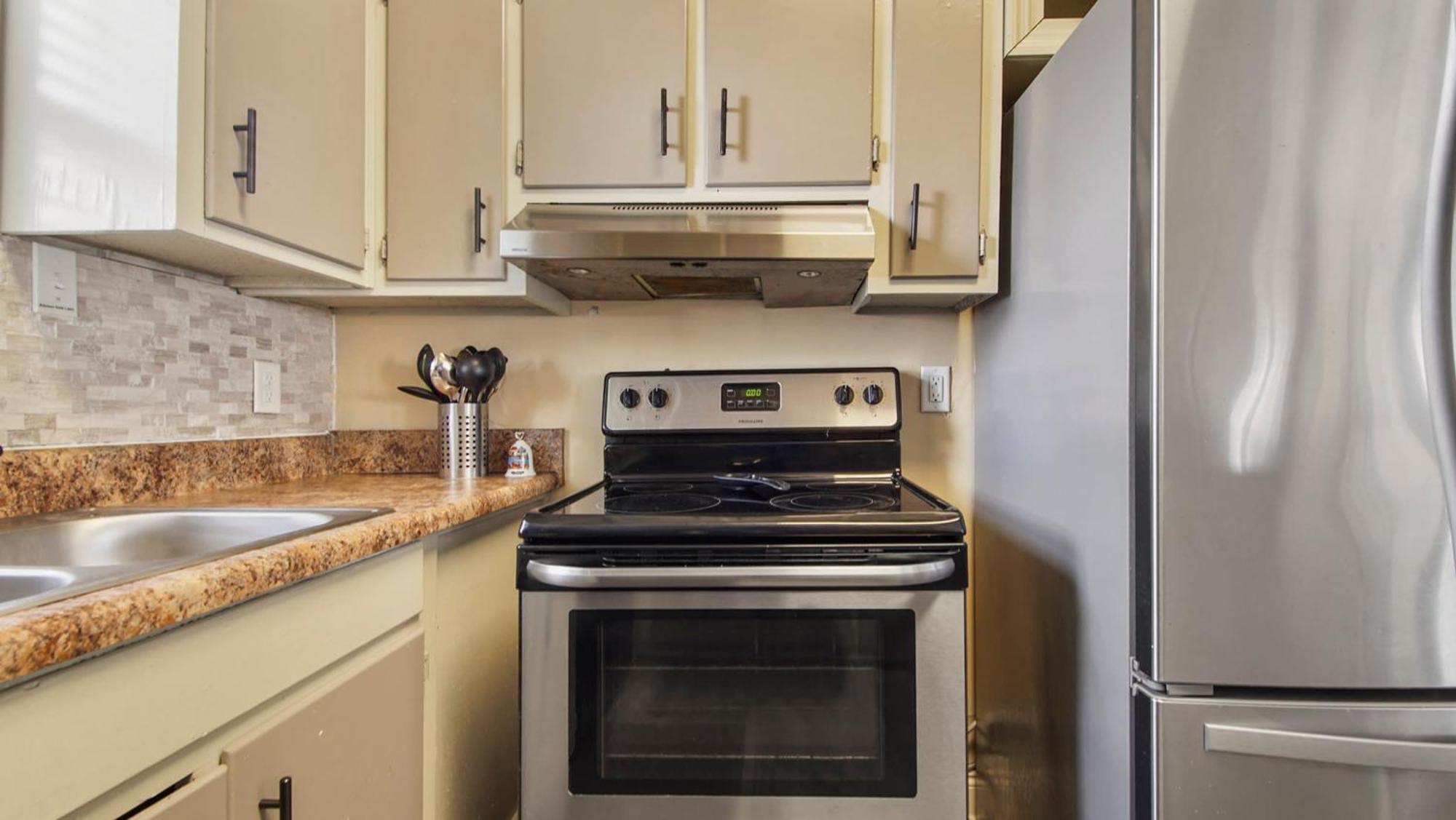 Beachlife Unit Ab Getaway Sleeps 22