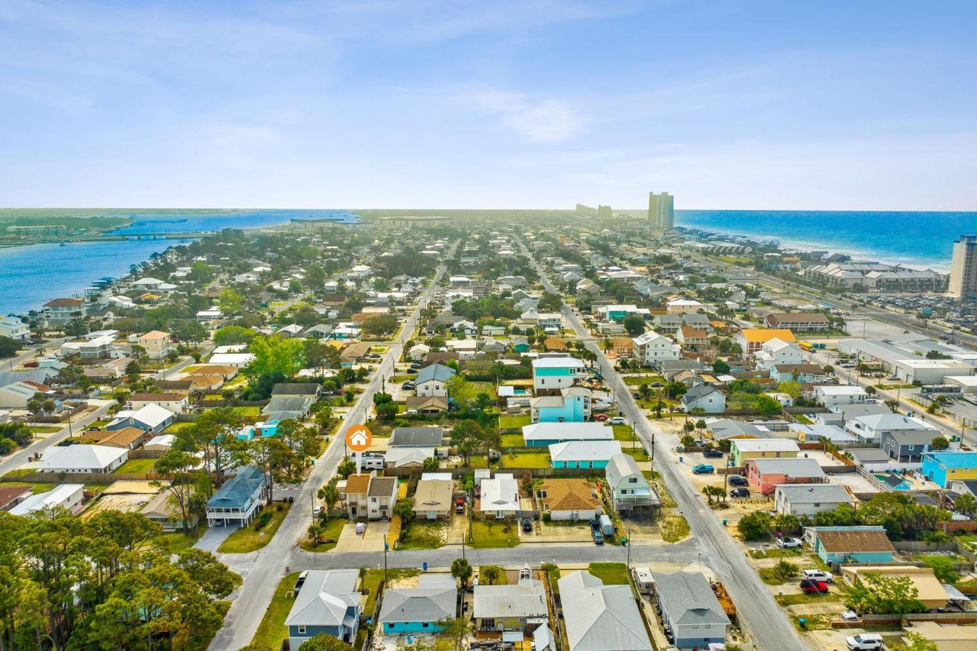 Coastal Retreat By The Holiday home Panama City Beach