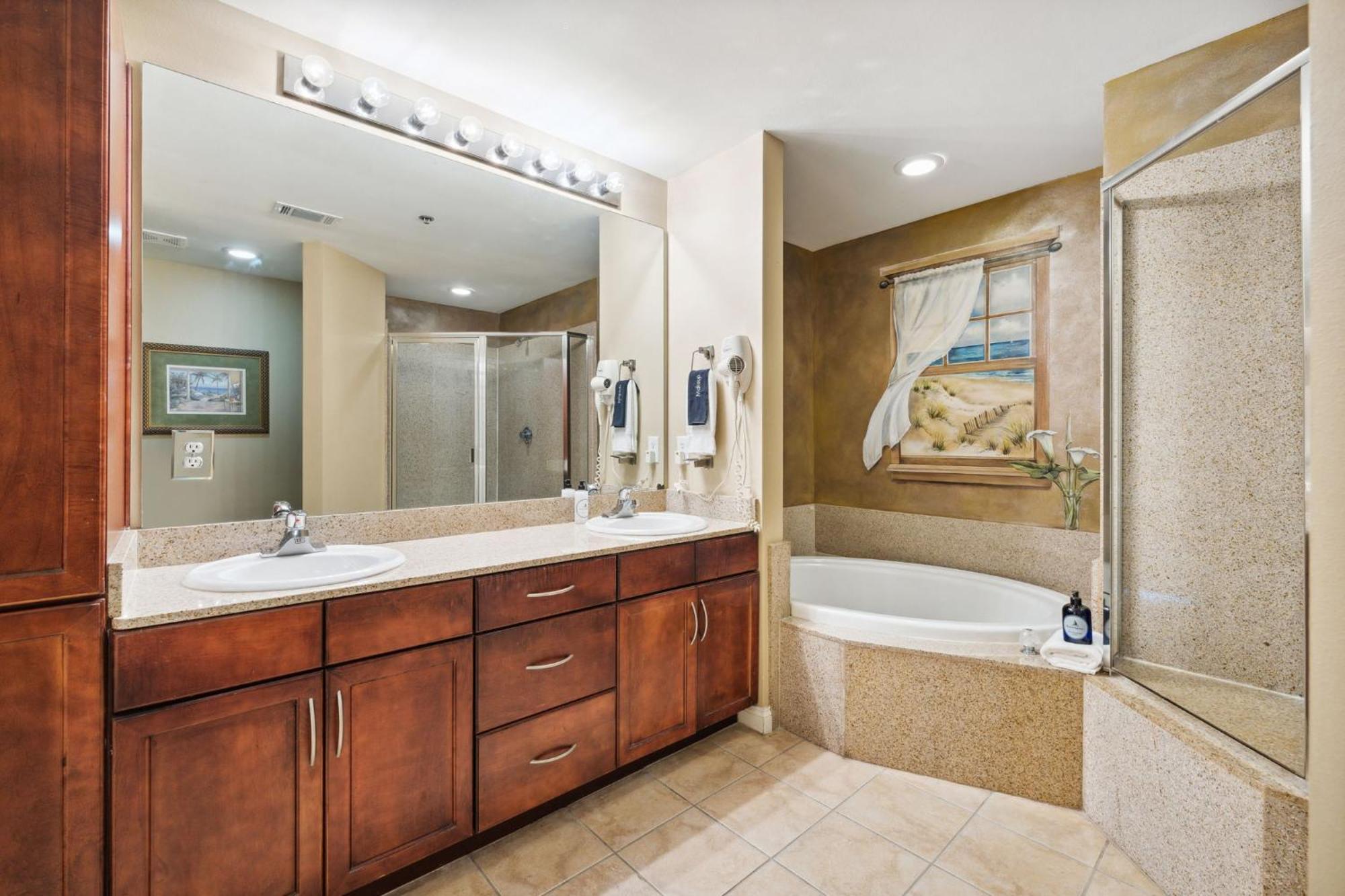 Laketown Wharf #1230 By Nautical Vacation