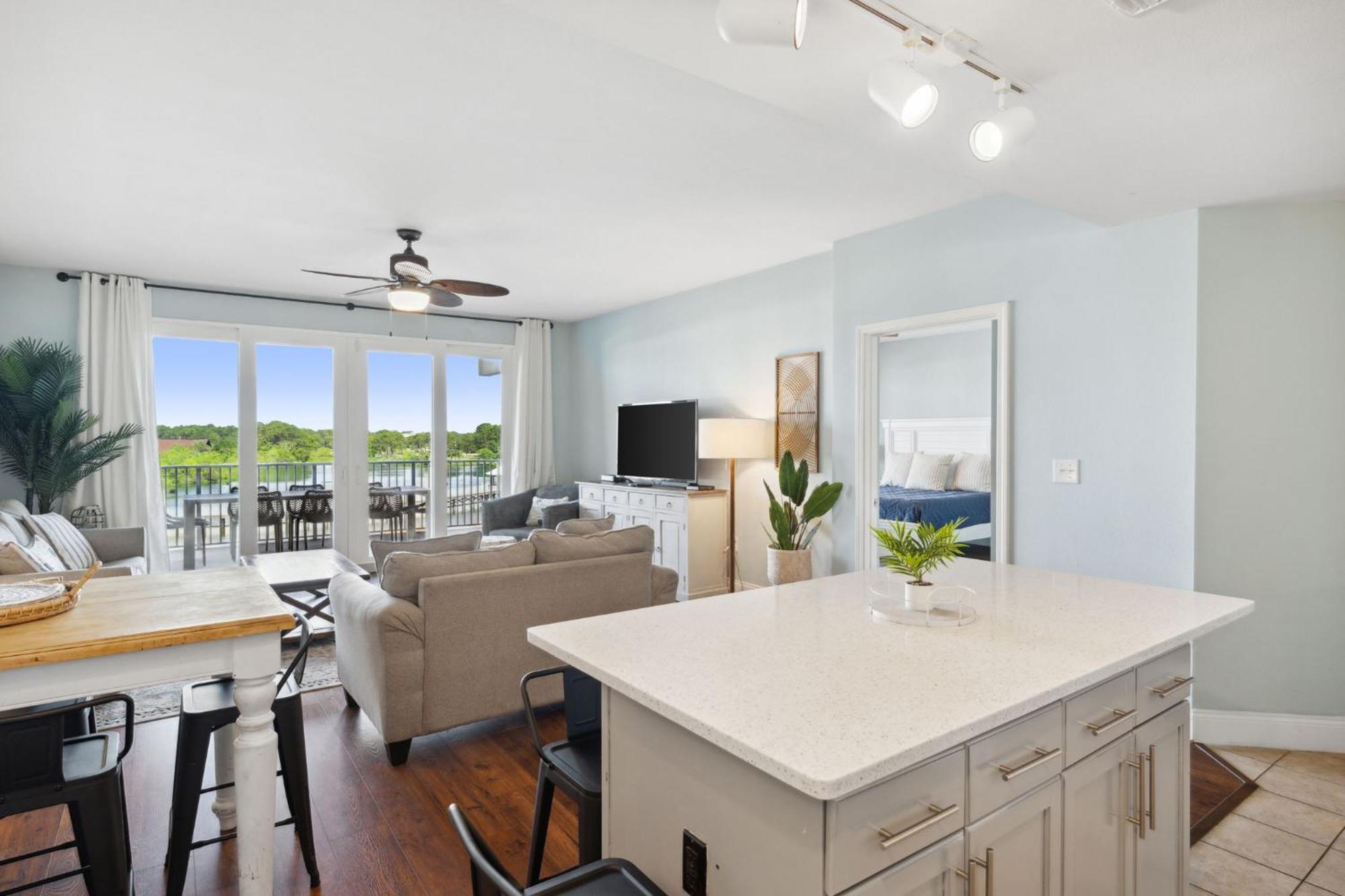 Laketown Wharf #333 By Nautical Holiday home