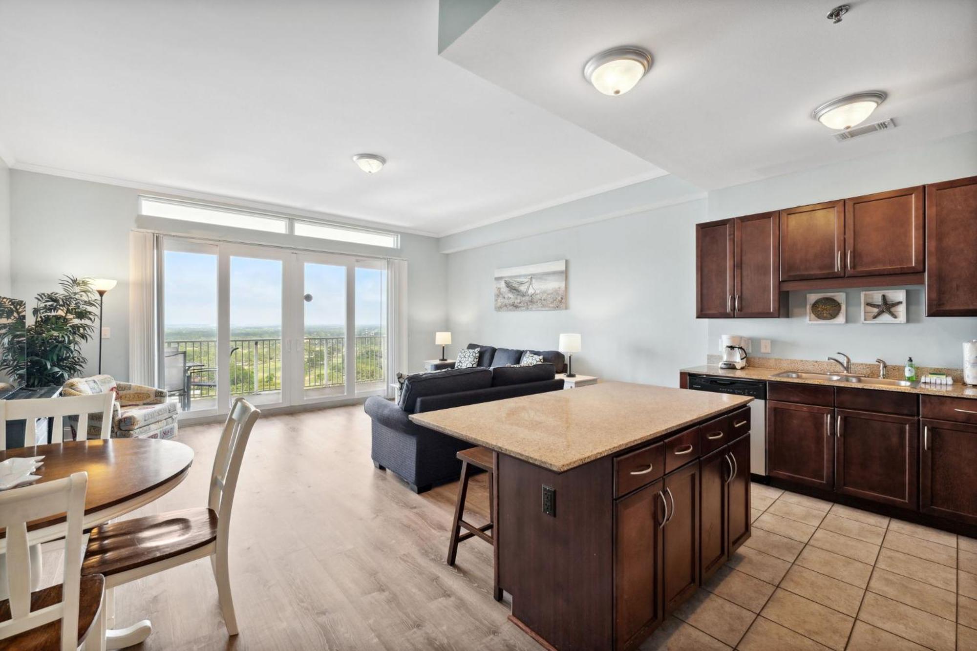 Laketown Wharf #2136 By Nautical Holiday home *