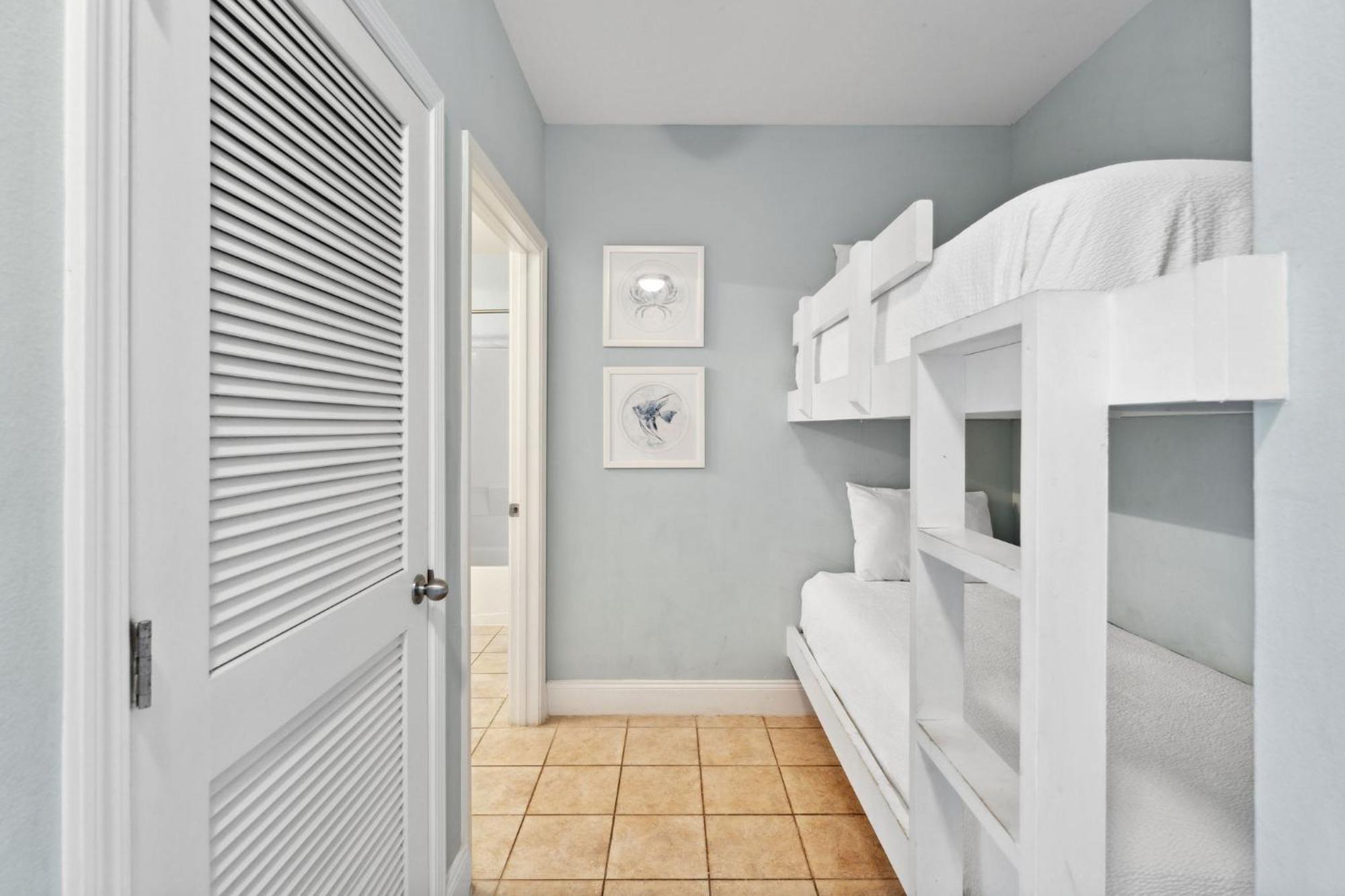 Laketown Wharf #2136 By Nautical