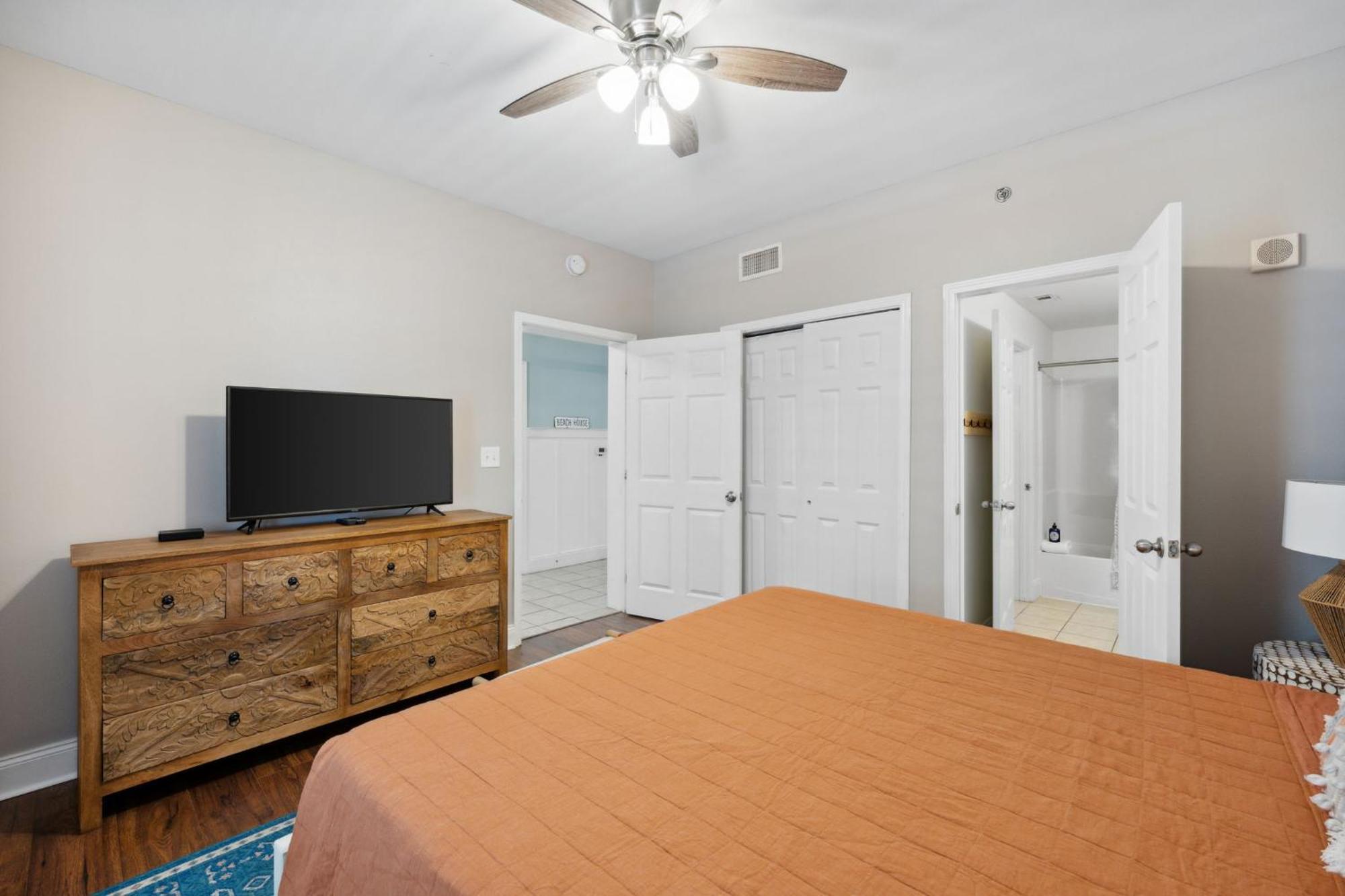 Laketown Wharf #333 By Nautical Holiday home Panama City Beach