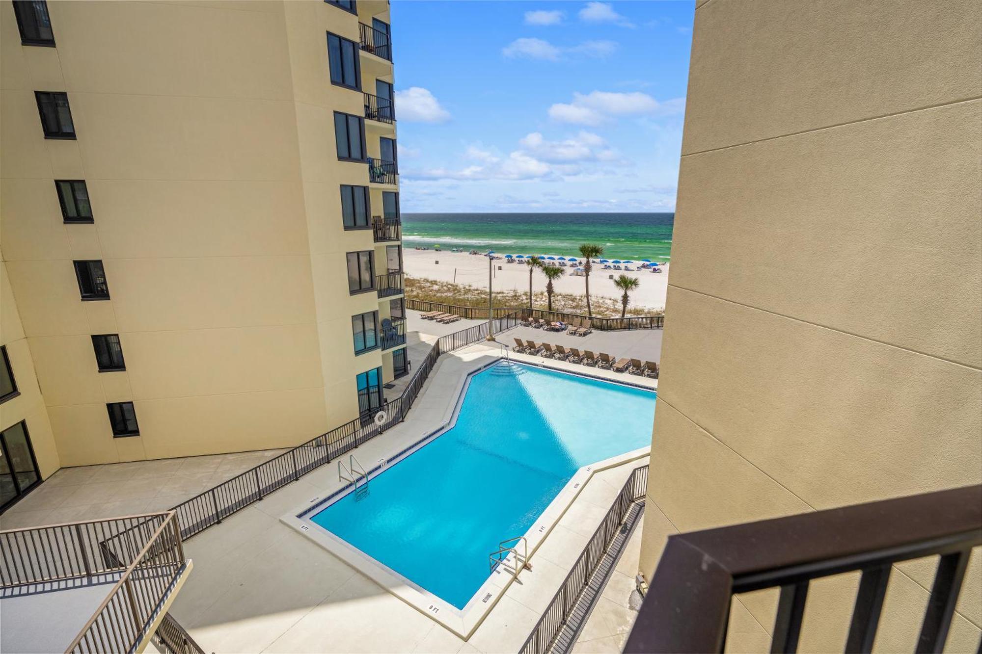 Newly Completely Renovated At Sunbird Resort! Free Chair And Umbrella Service! By Dolce Getaways! Apartment *