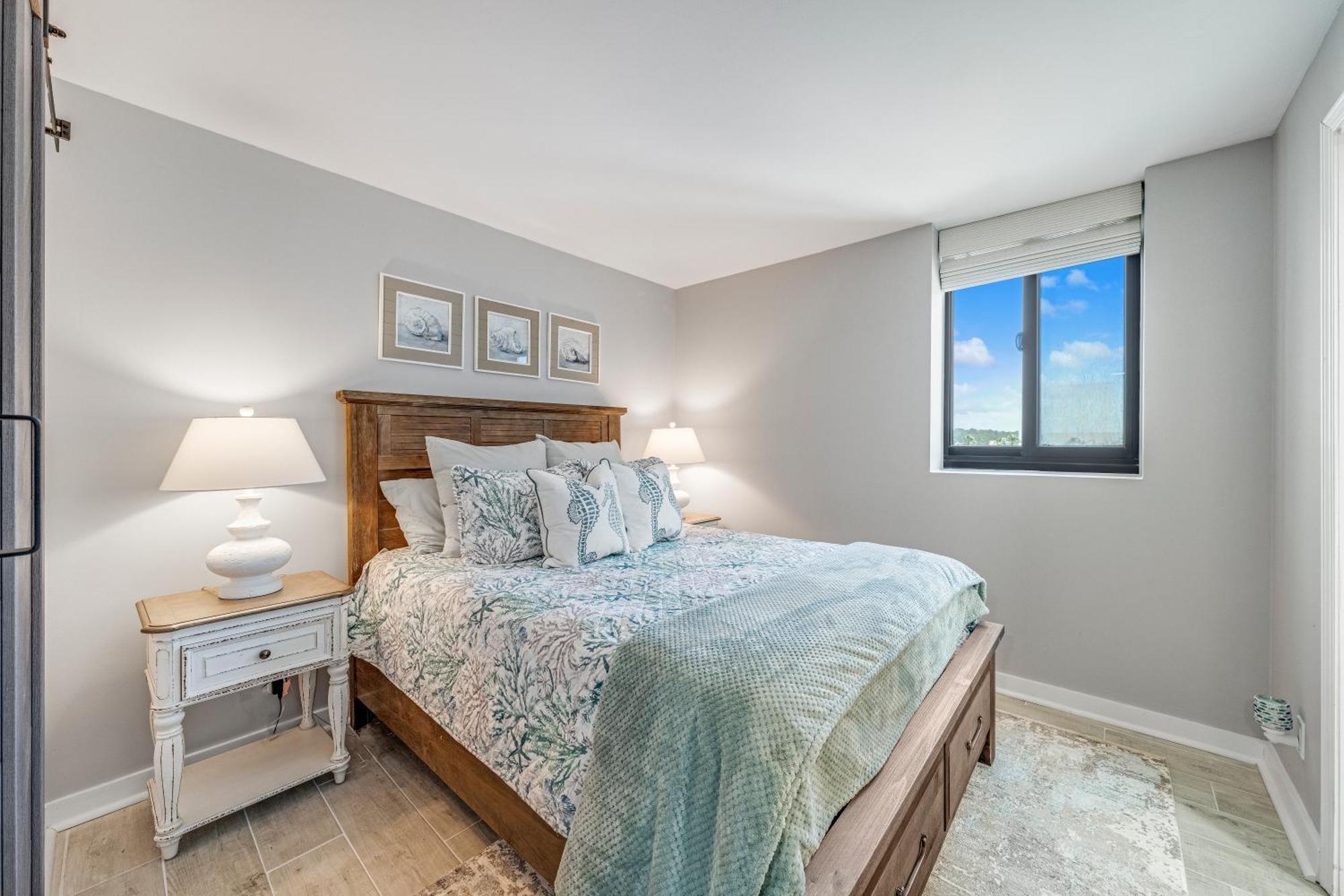 Newly Completely Renovated At Sunbird Resort! Free Chair And Umbrella Service! By Dolce Getaways!