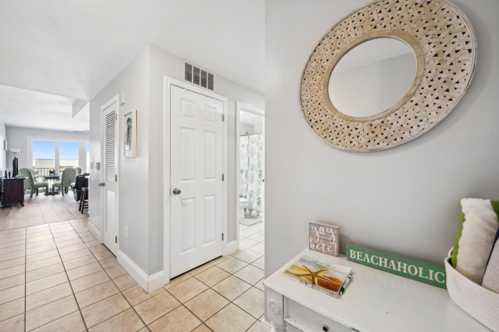 Laketown Wharf #1006 By Nautical Holiday home *