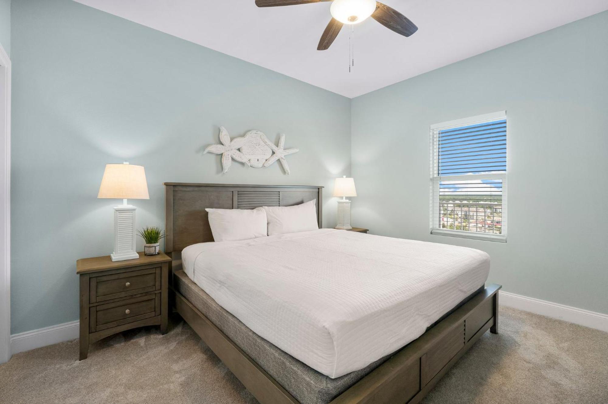 Apartment Laketown Wharf 1510 *