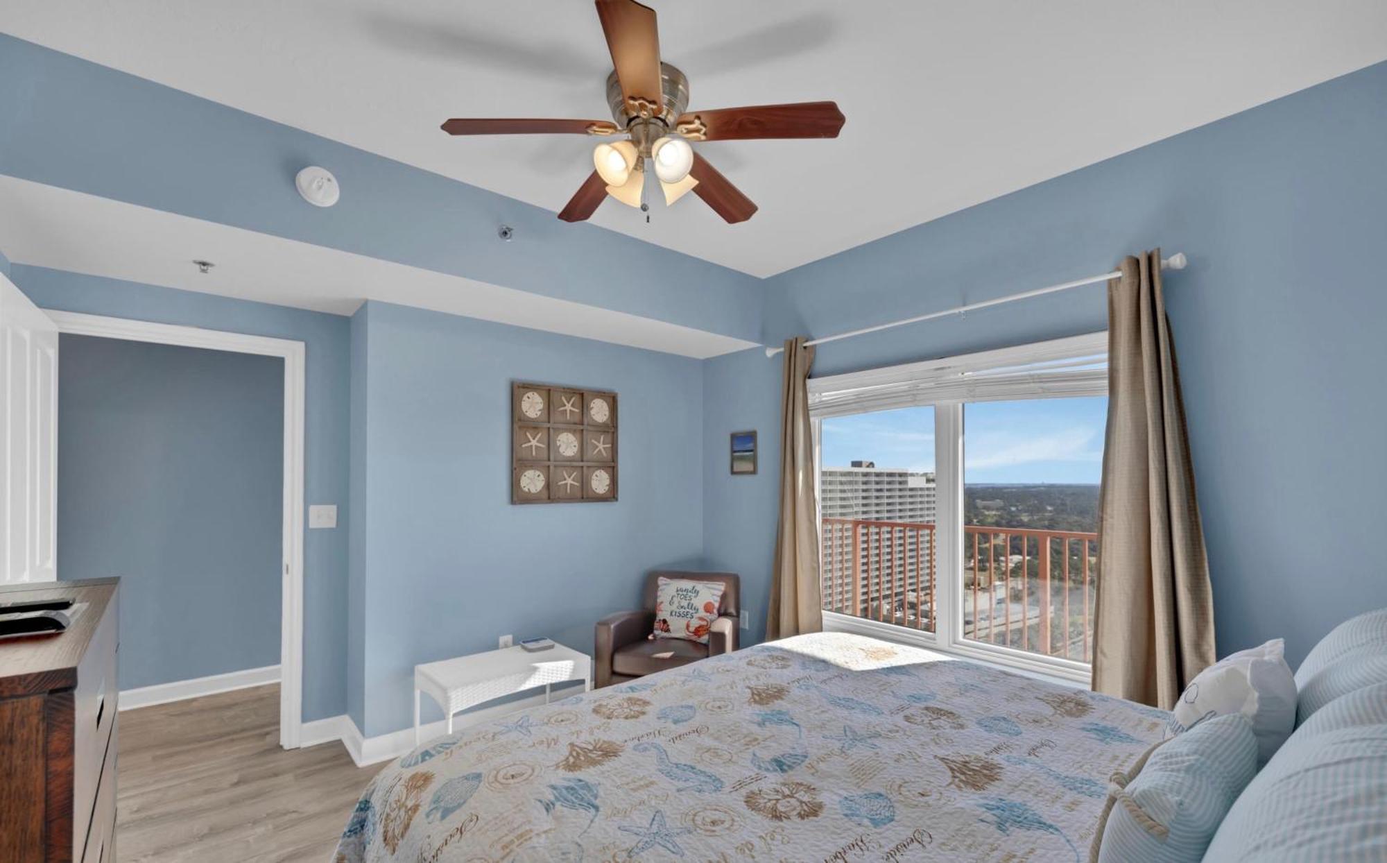 Stylish 1bd Beachfront With Amenities Galore! By Dolce Getaways!