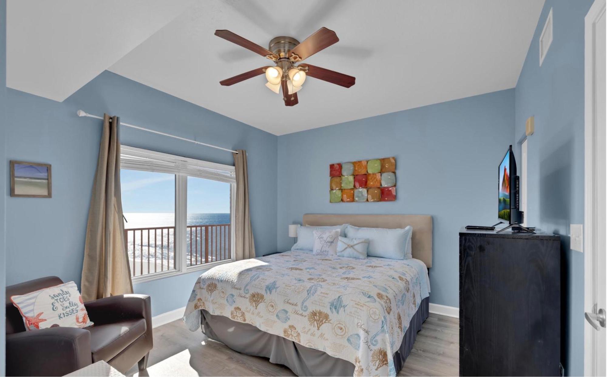 Apartment Stylish 1bd Beachfront With Amenities Galore! By Dolce Getaways! *