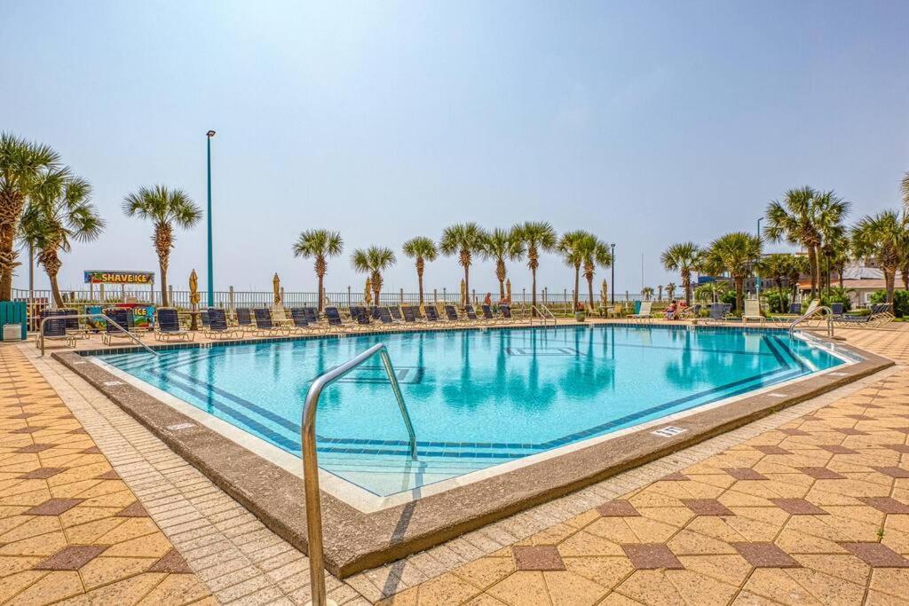 Oceanfront #629 At Summit Apartment